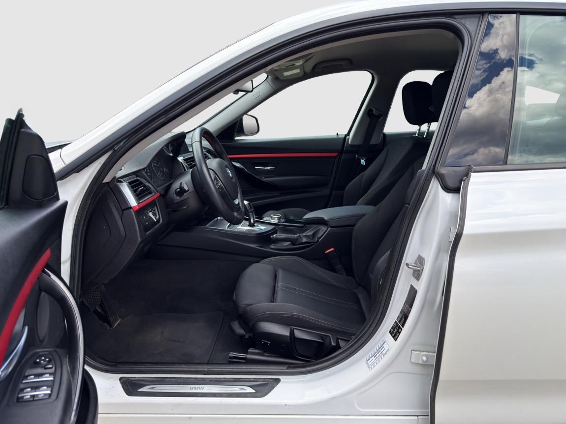 BMW Řada 3, 320d xDrive Gran Turismo - fotka 2