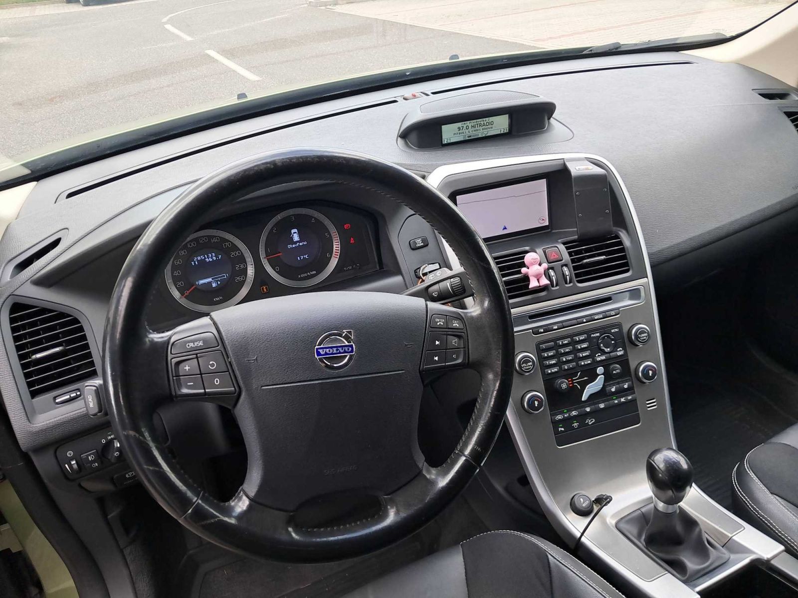 Volvo XC60, D5, 4X4, Serv.kniha, Navi - fotka 3