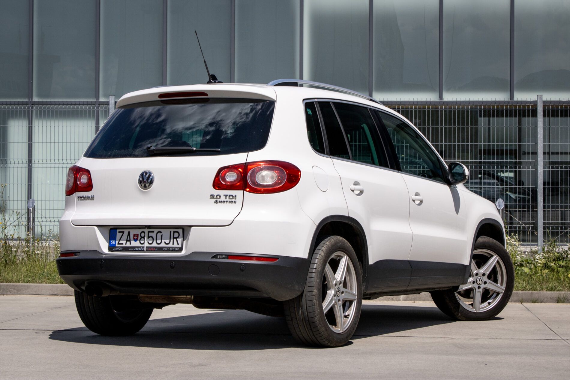 Volkswagen Tiguan - fotka 4