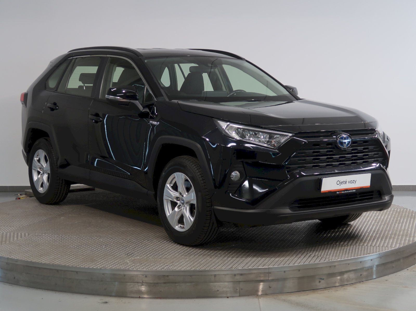 Toyota Rav4, ACTIVE 2.5 HYBRID 131KW - fotka 6