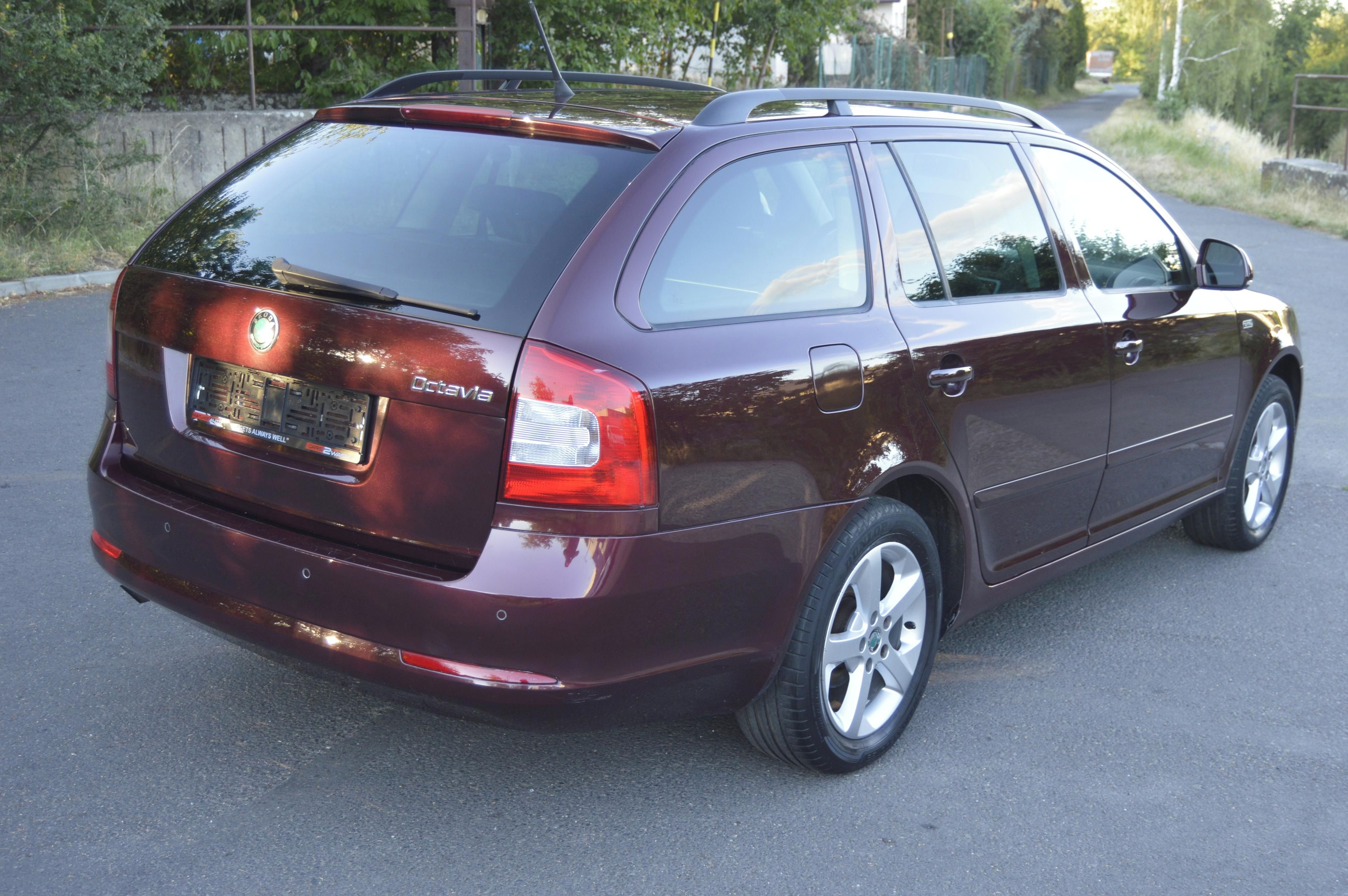 Škoda Octavia, 1.2TSI EDICE FAMILY *91500 KM* - fotka 4