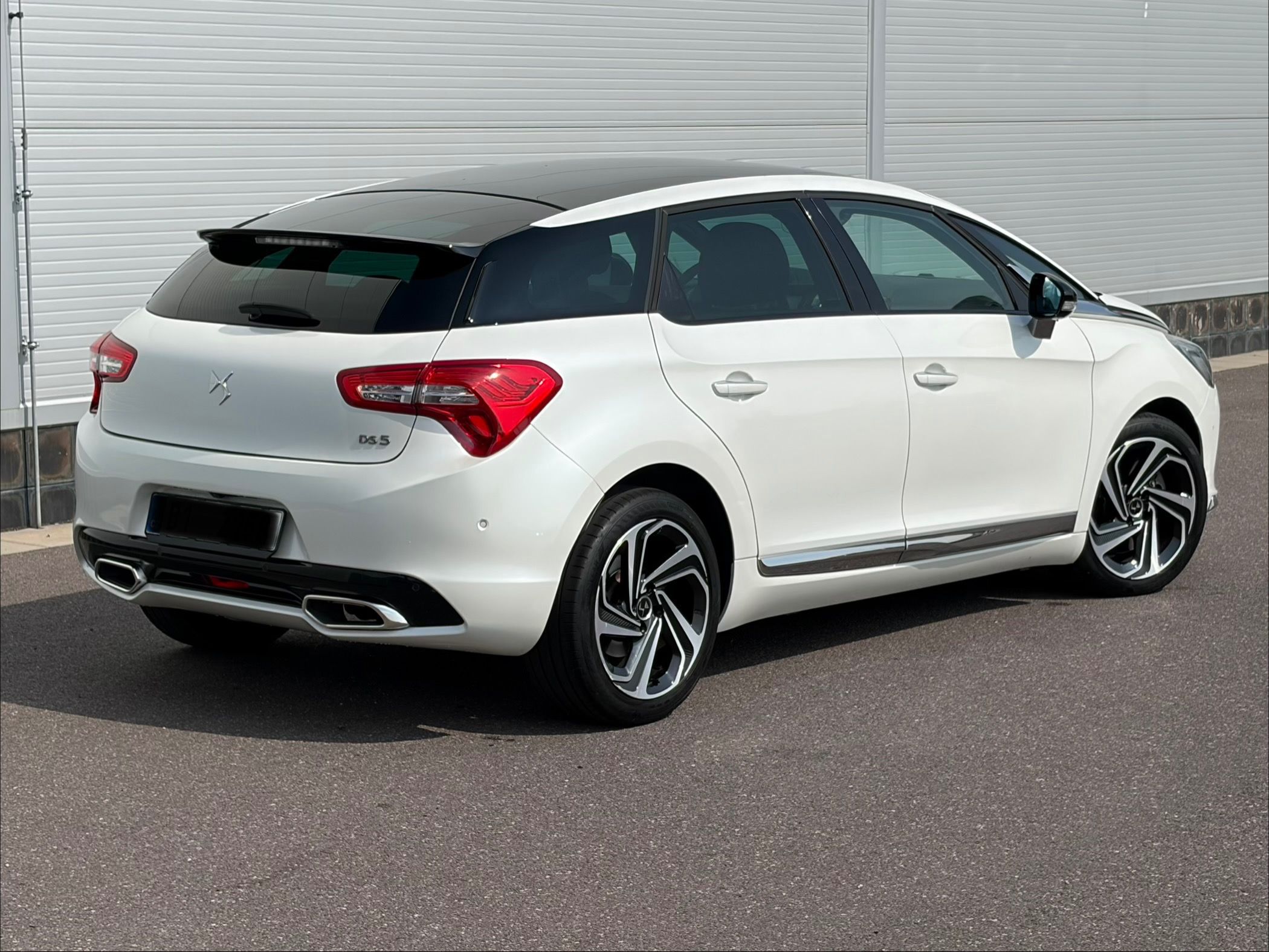 Citroën DS5, Facelift 2.0HDi 133kW AT - fotka 3