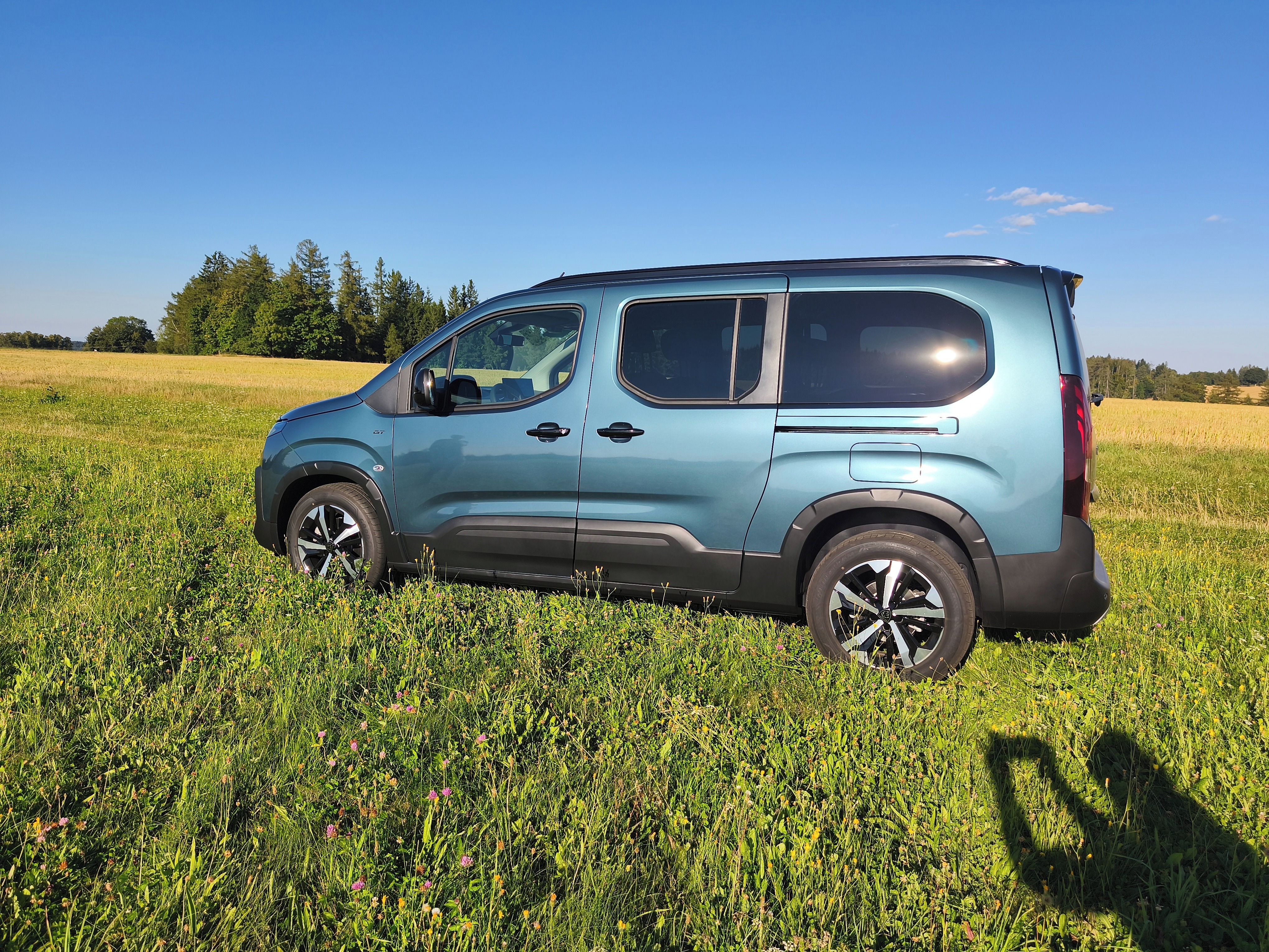 Peugeot Rifter, L2 aut, 7 míst, 1. maj - fotka 3