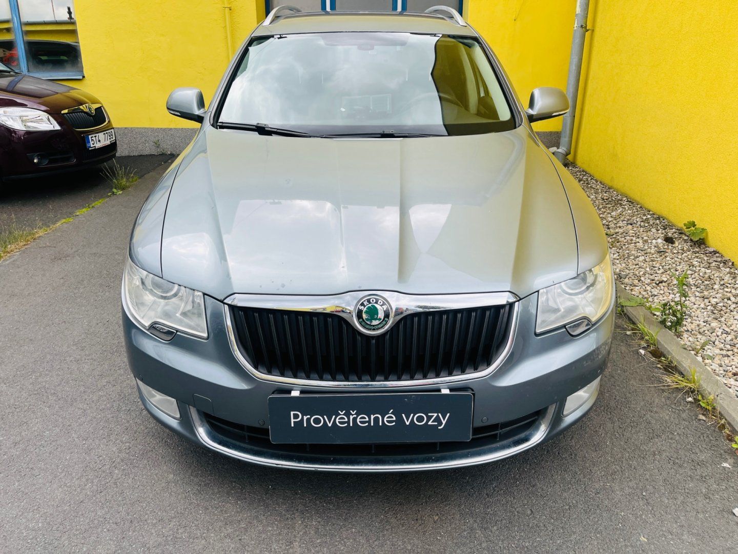 Škoda Superb, 2.0 TDI 125 kW 4x4 6 RYCHLOSTÍ - fotka 2