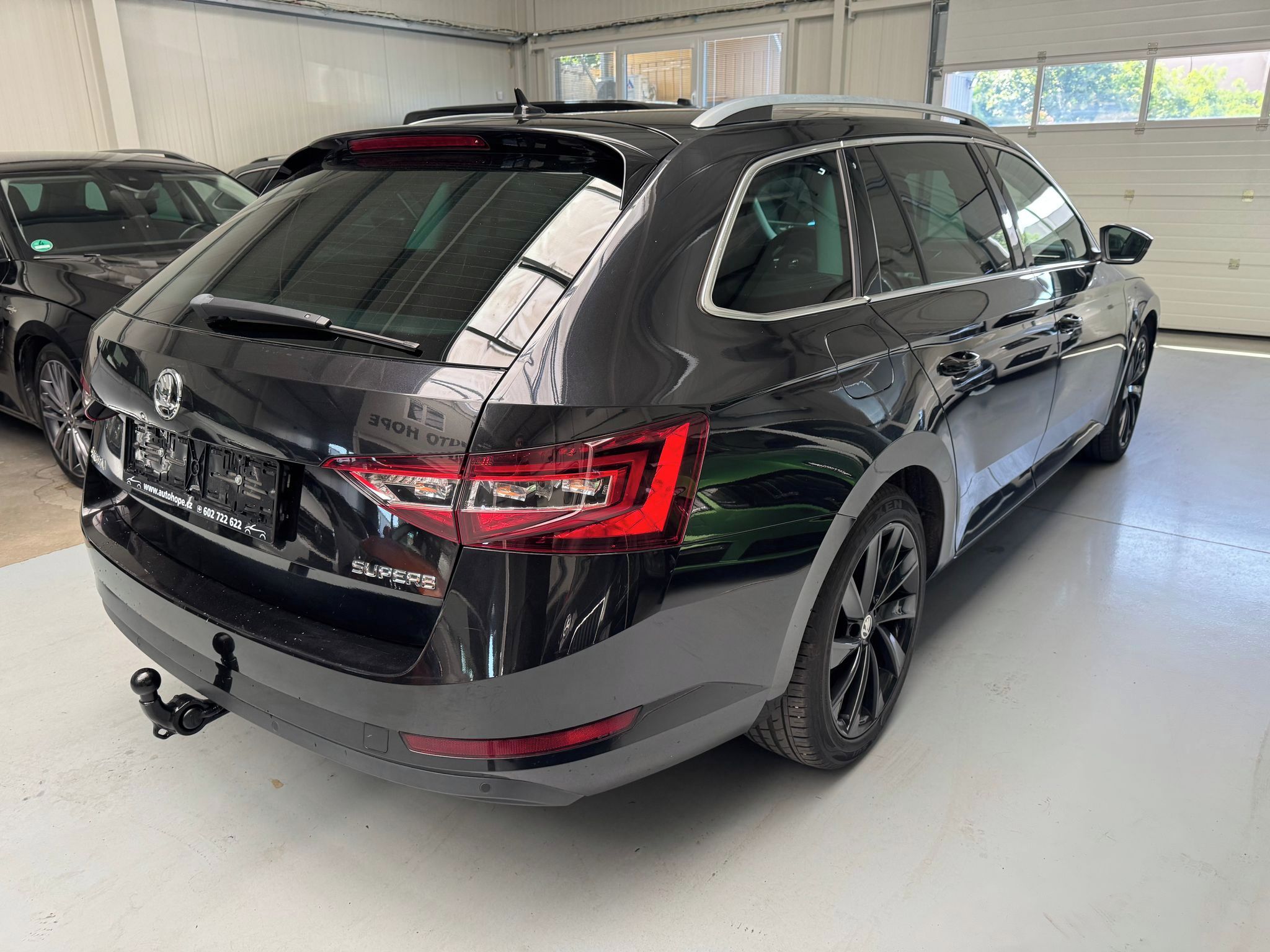 Škoda Superb, combi 2.0 TDI DSG L&K - fotka 6