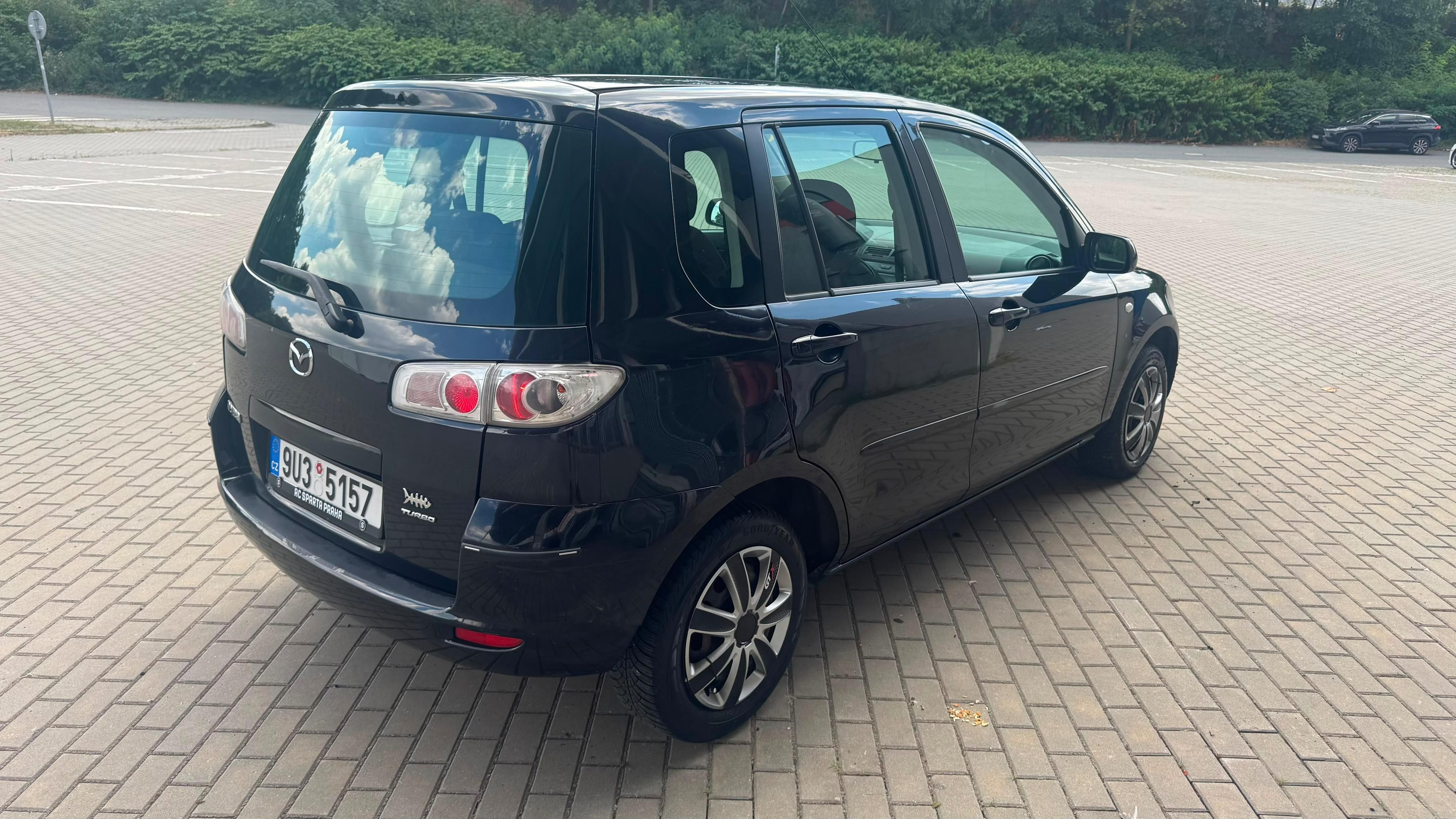Mazda 2, 1.4i, 59kw Nová STK Automat - fotka 5