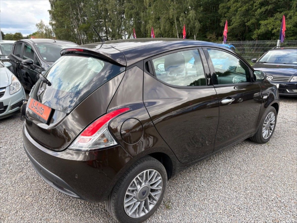 Lancia Y, 0,9 - fotka 4