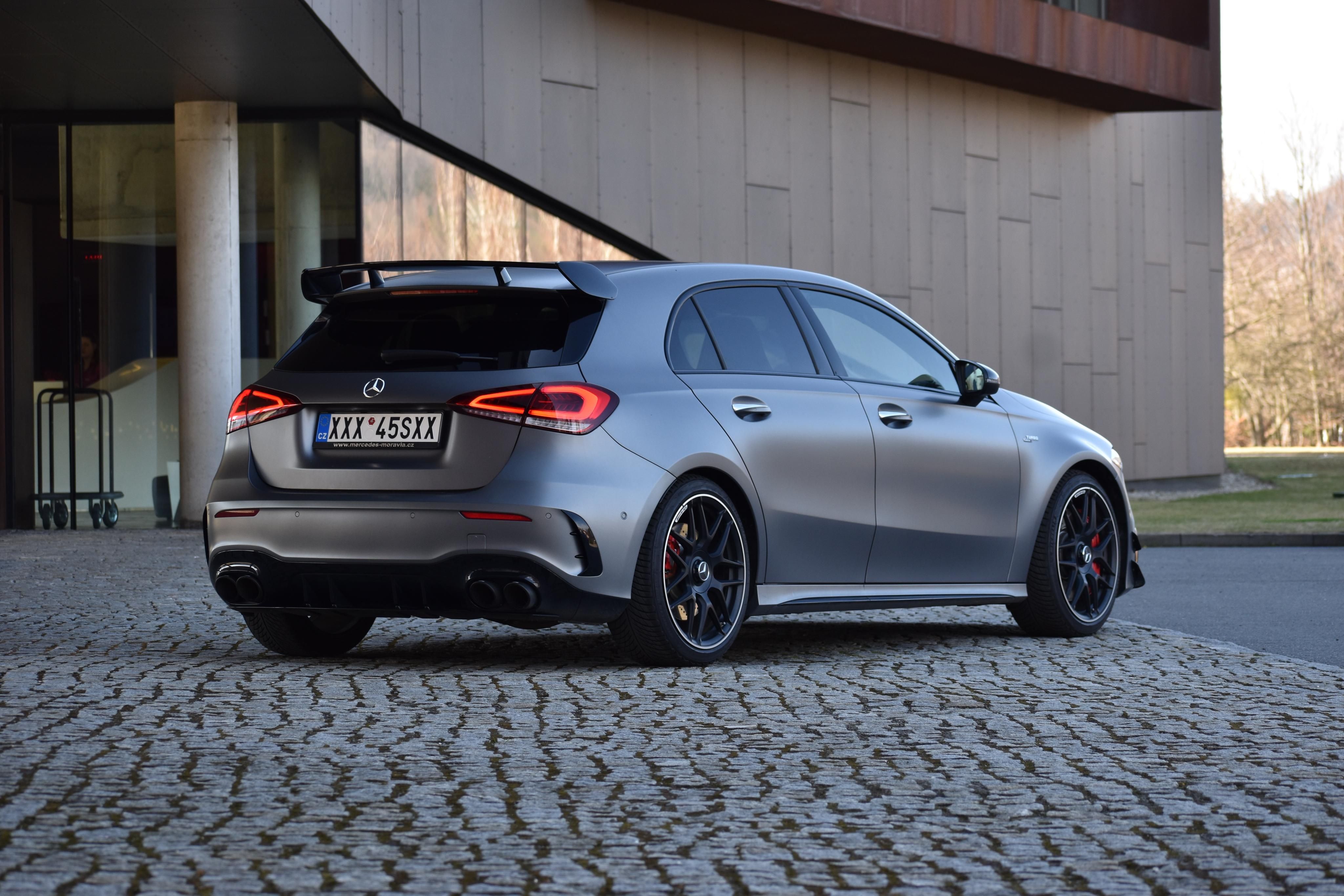 Mercedes-Benz Třídy A, 45 S AMG AKRAPOVIC - fotka 3