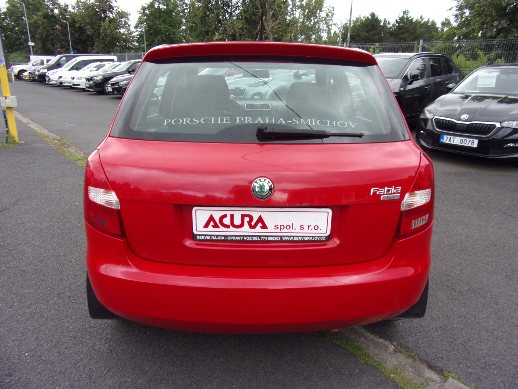 Škoda Fabia, 1,6 16V   77kW - fotka 4