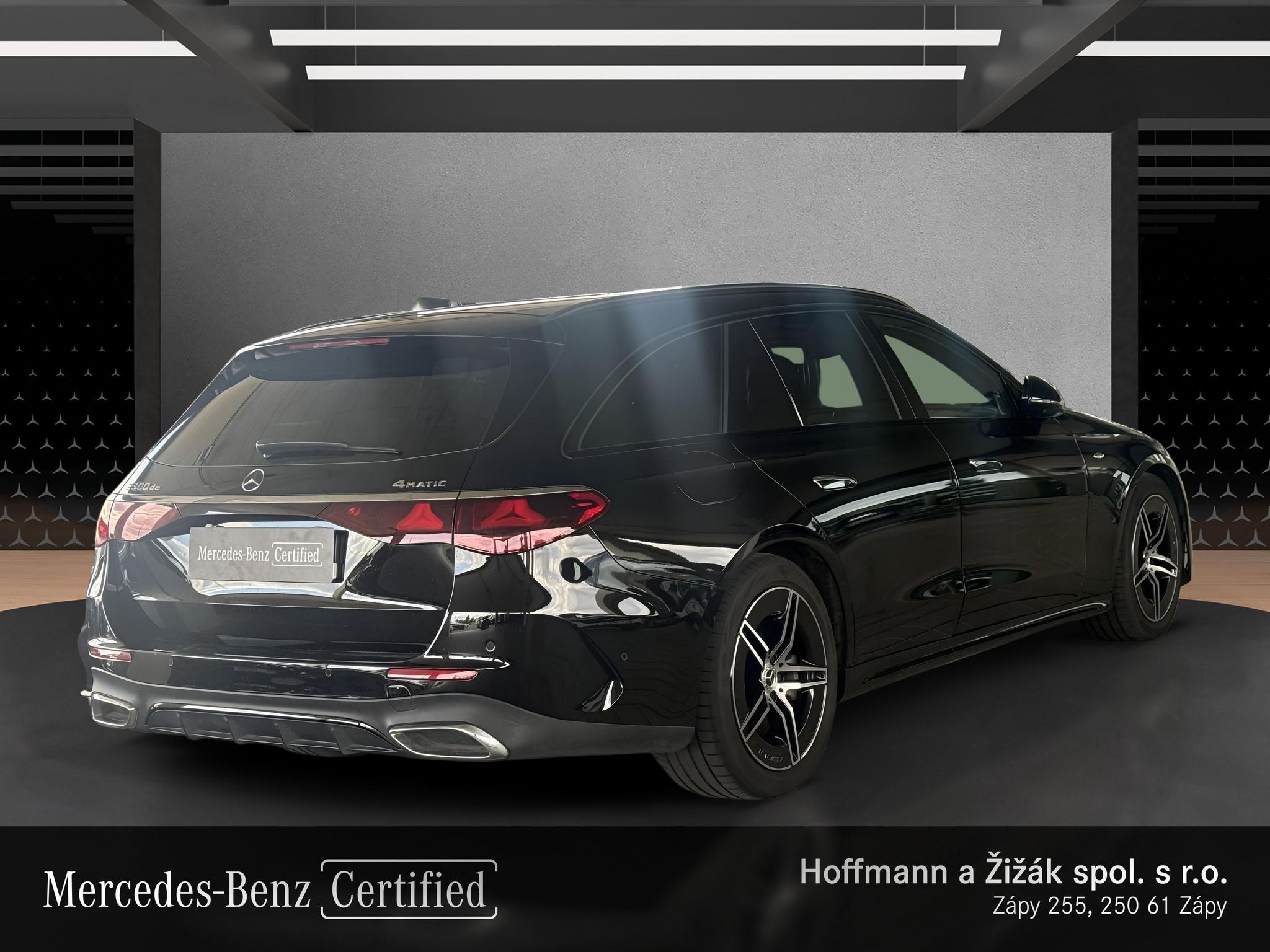 Mercedes-Benz Třídy E, 300de 4M kombi AMG linie - fotka 5