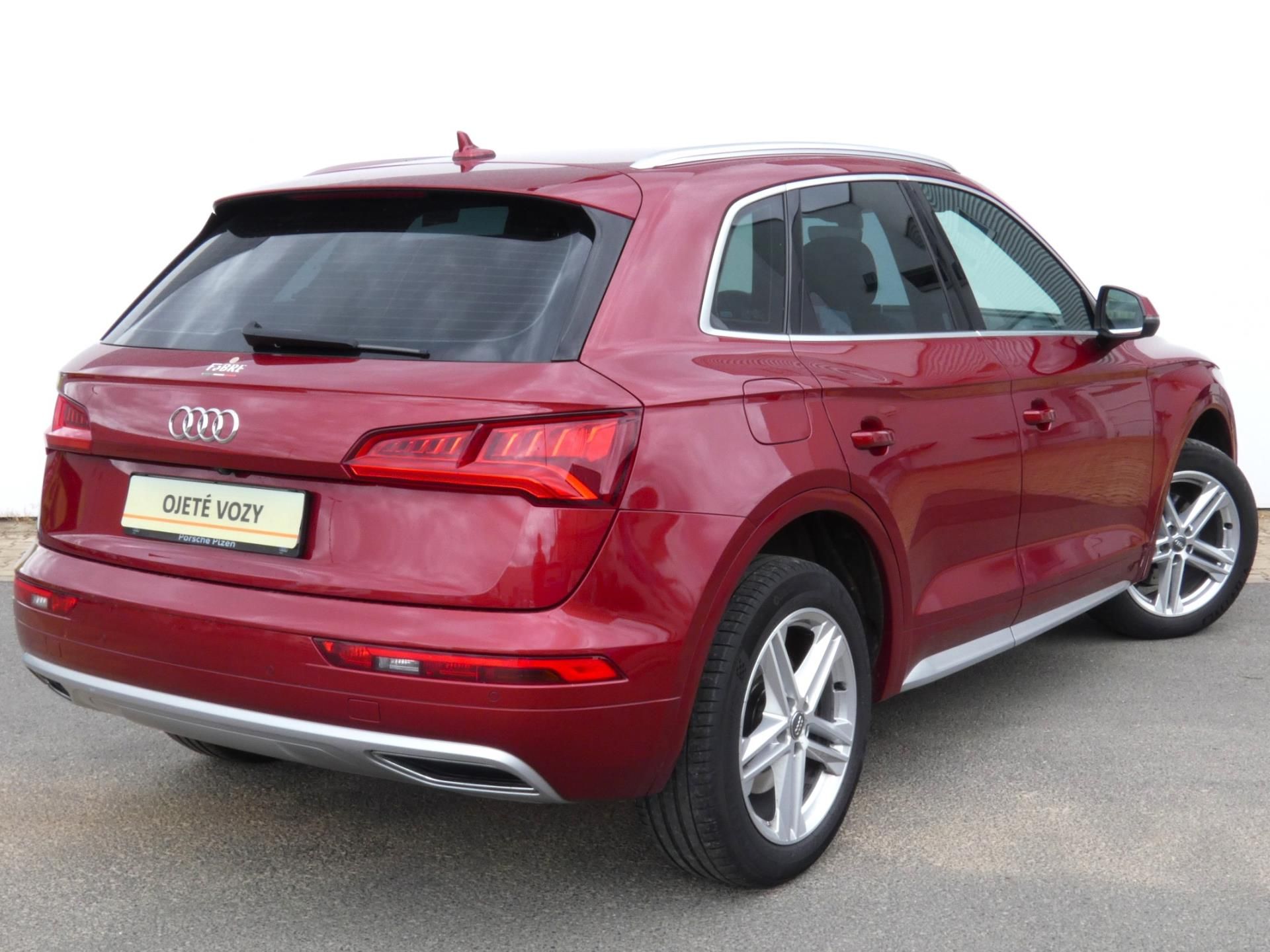 Audi Q5, 2.0 TDI 140 KW quattro - fotka 2