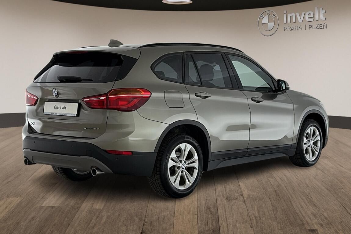 BMW X1, xDrive18d - fotka 3