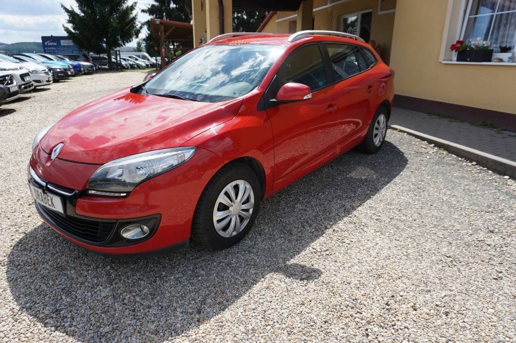 Renault Mégane, 2, MAJITEL NOVÉ V ČR - fotka 2
