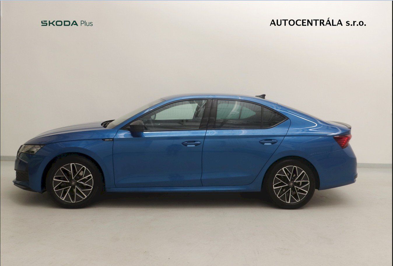 Škoda Octavia, Sportline 4x4 DSG TSI 2,0 / 15 - fotka 3