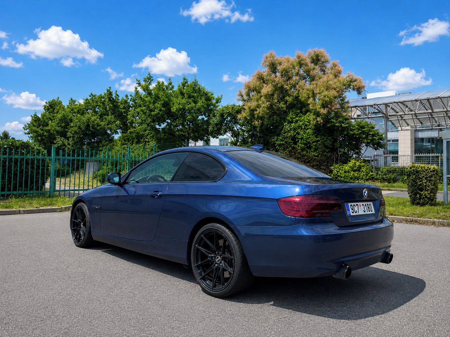 BMW Řada 3, 335i (E92) | N55 | Manuál - fotka 5
