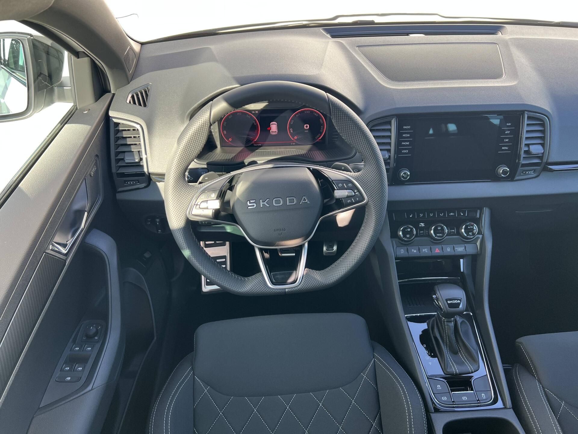 Škoda Karoq, Sportline 7DSG 1,5TSI - fotka 4