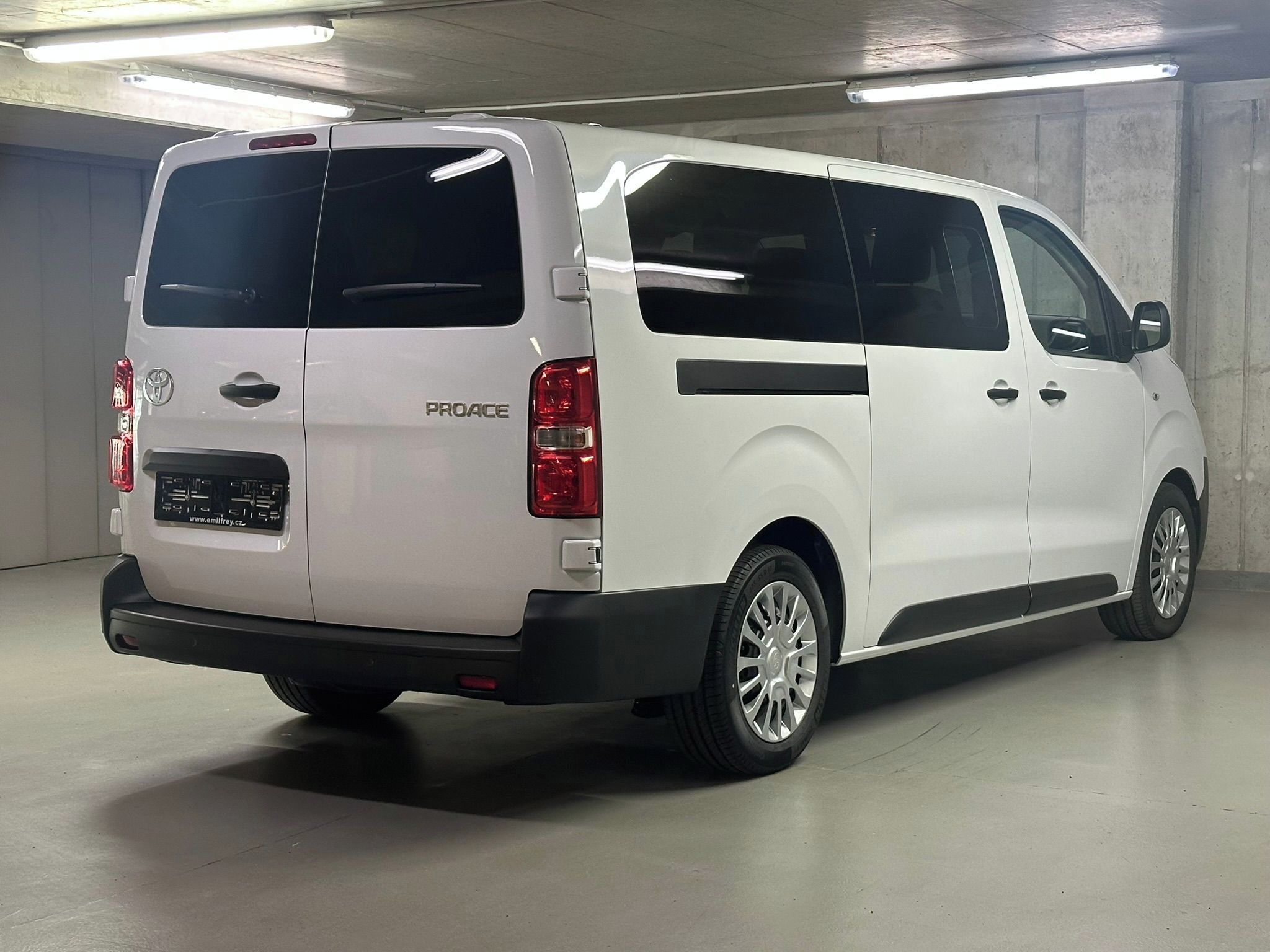 Toyota Proace Verso, 2.2 D, 150 K, L2 Combi - fotka 5
