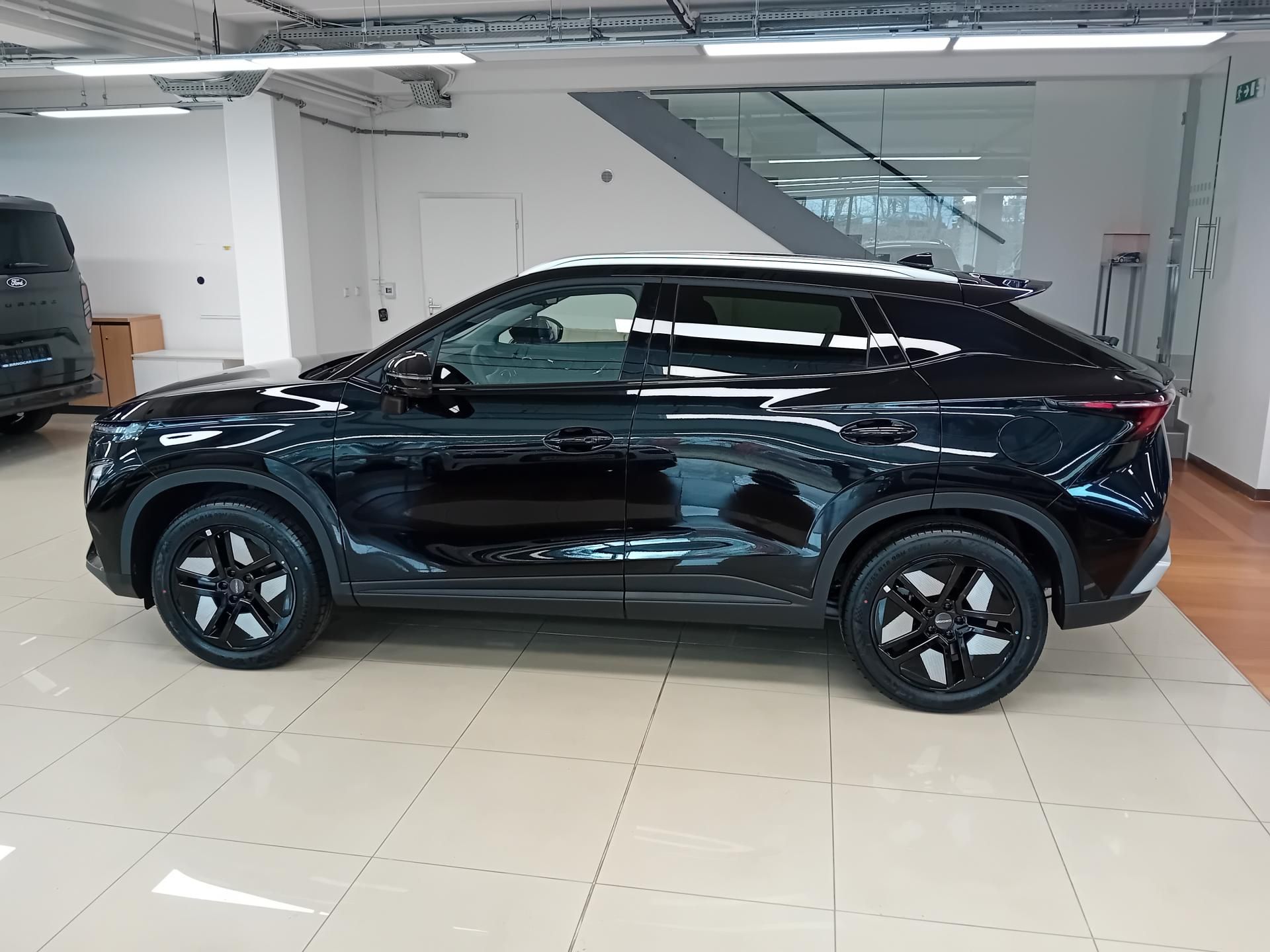 Omoda 5, PREMIUM 1,6TGDI, ČR, 1.MAJ - fotka 4