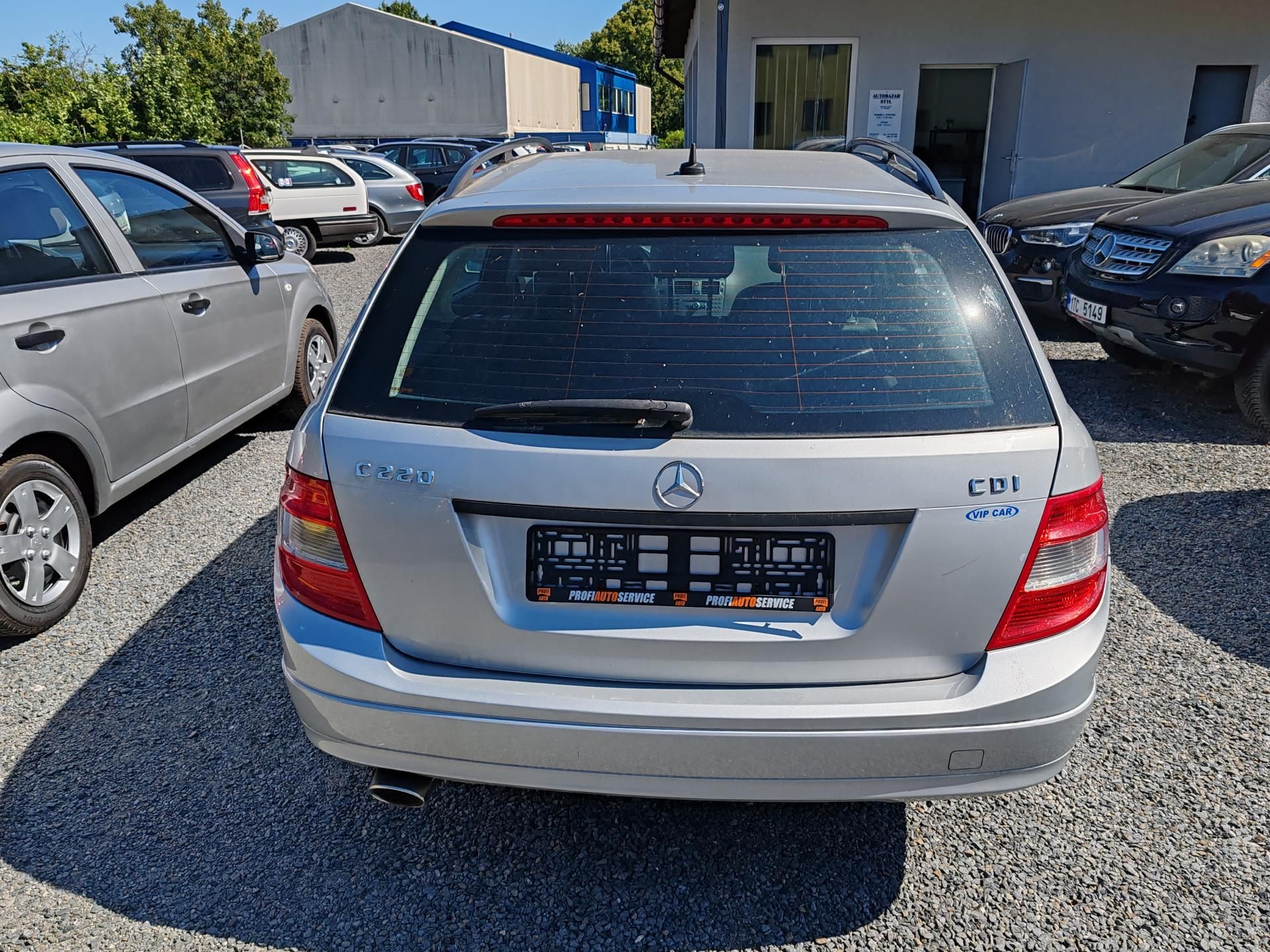 Mercedes-Benz Třídy C, 220CDI - fotka 6