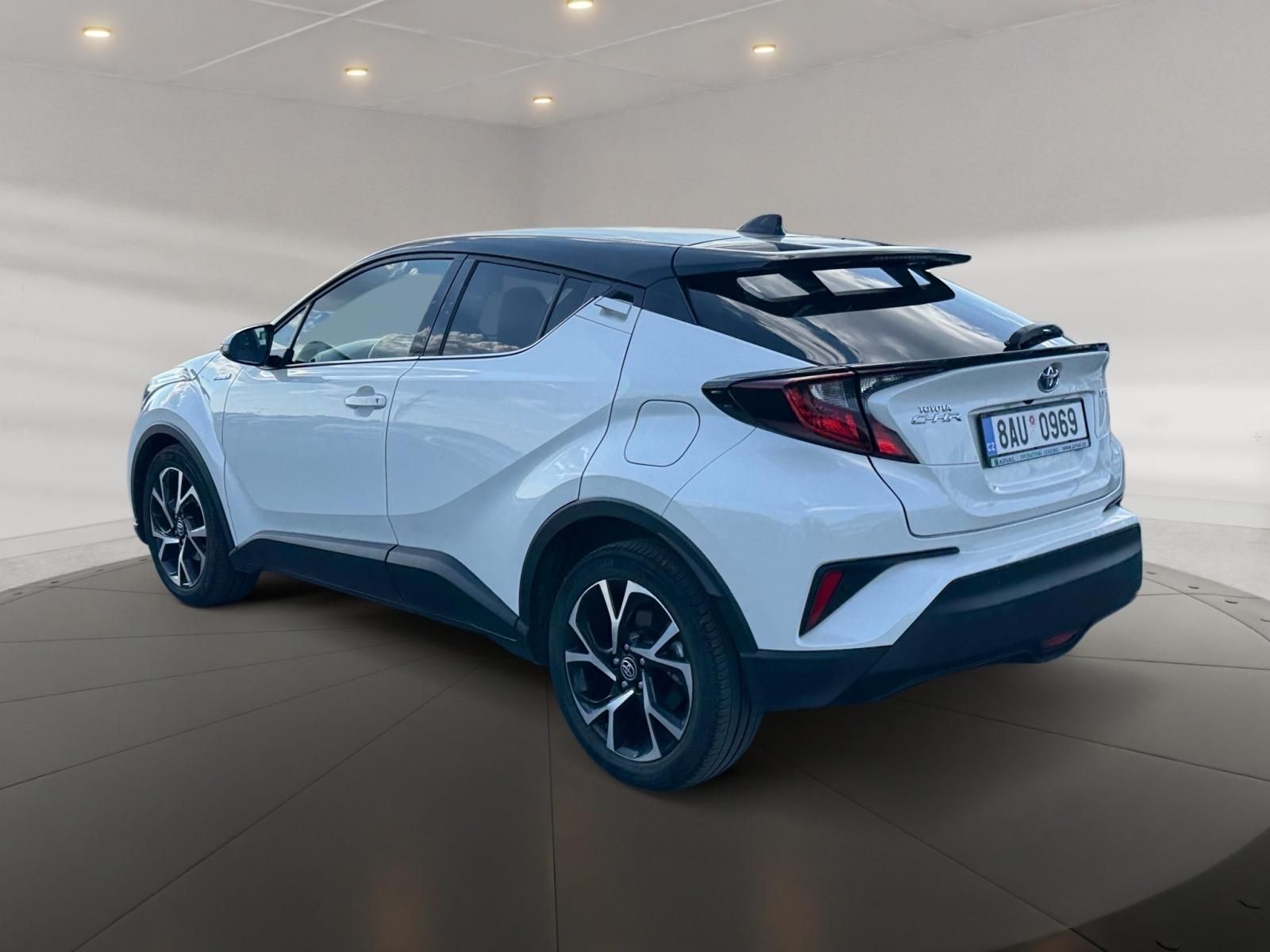 Toyota C-HR, STYLE 1.8HYBRID 72kW CZ DPH - fotka 4