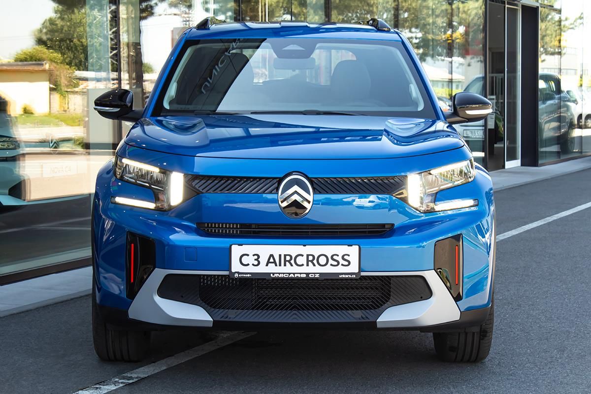 Citroën C3 Aircross, 1,2 PLUS Hybrid 145k Automat - fotka 2