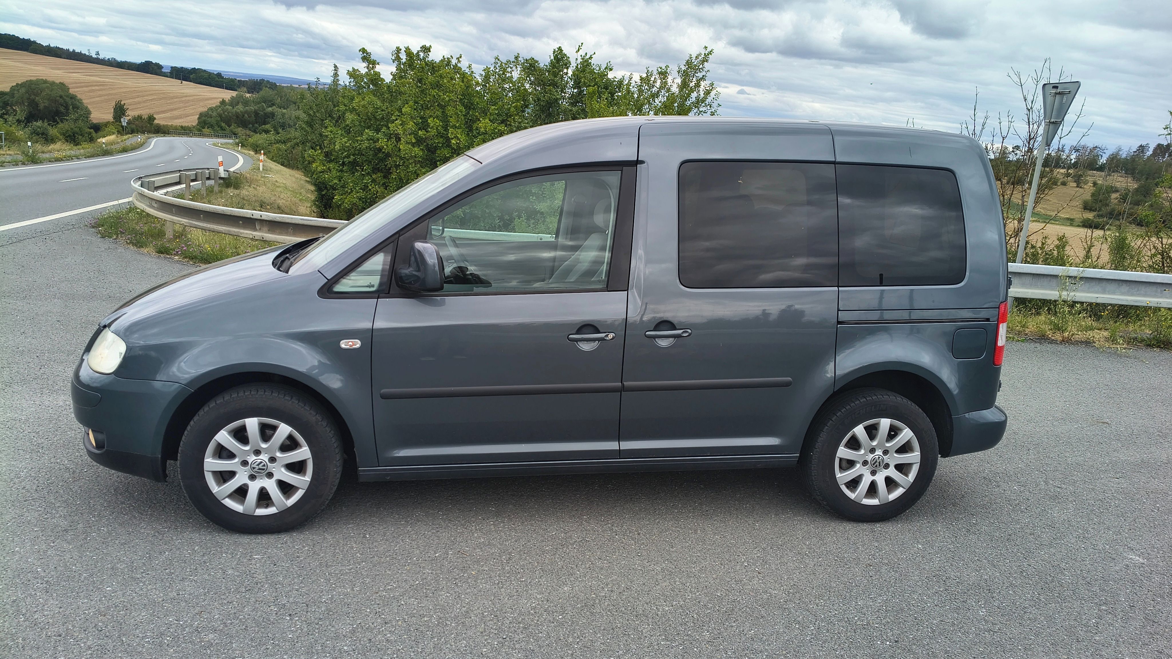 Volkswagen Caddy, 1.6i 75kw digiklima výhřev - fotka 5