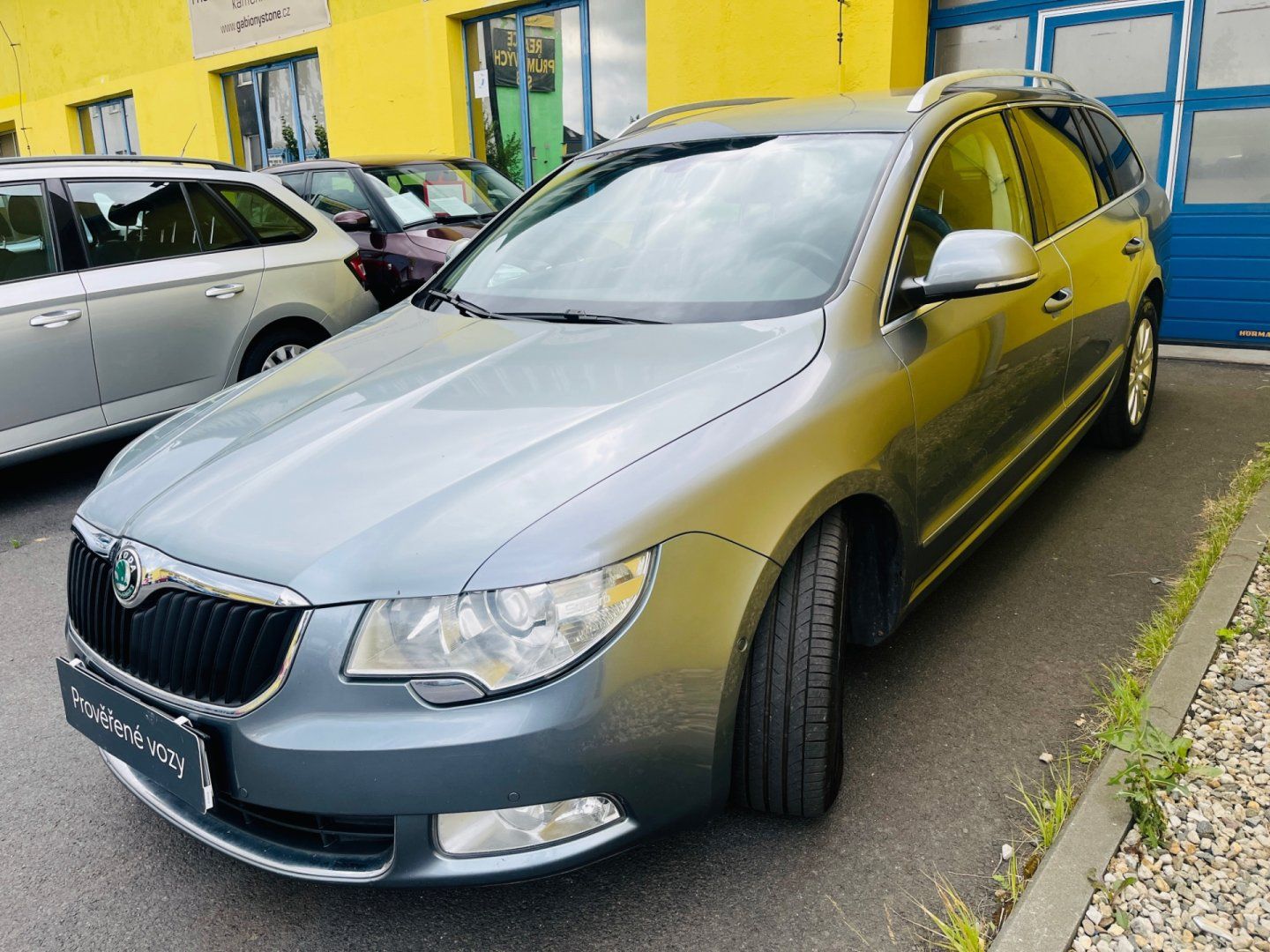 Škoda Superb, 2.0 TDI 125 kW 4x4 6 RYCHLOSTÍ - fotka 3