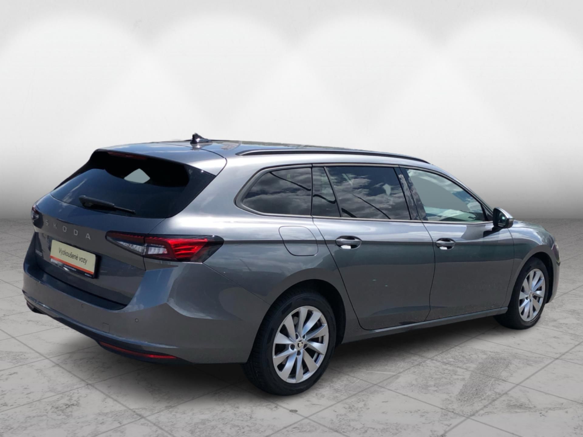 Škoda Superb, COMBI 2.0 TDi DSG 7st. SELECTI - fotka 2