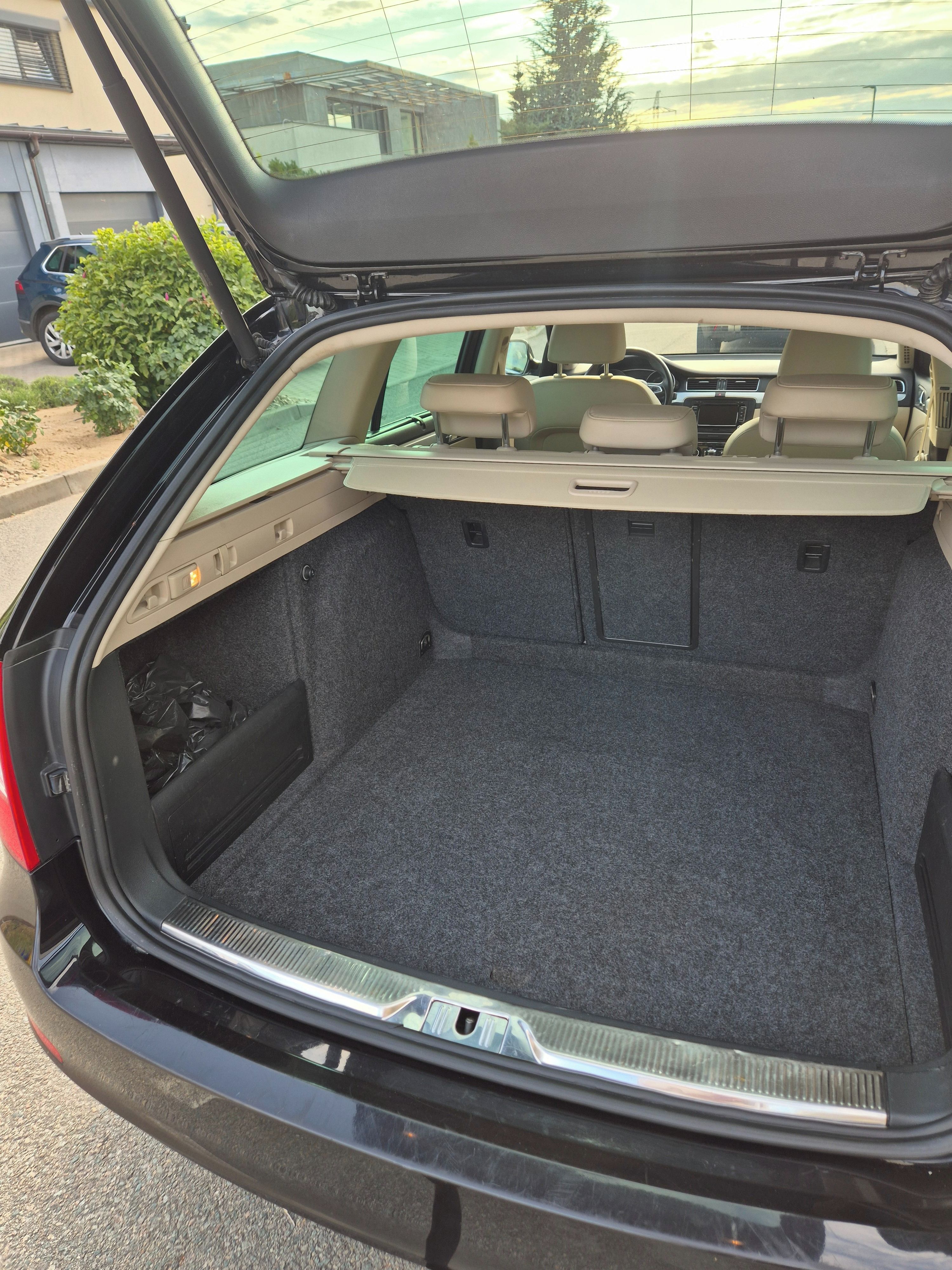 Škoda Superb, 2.0 TDI, DSG, 4x4, tažné - fotka 5