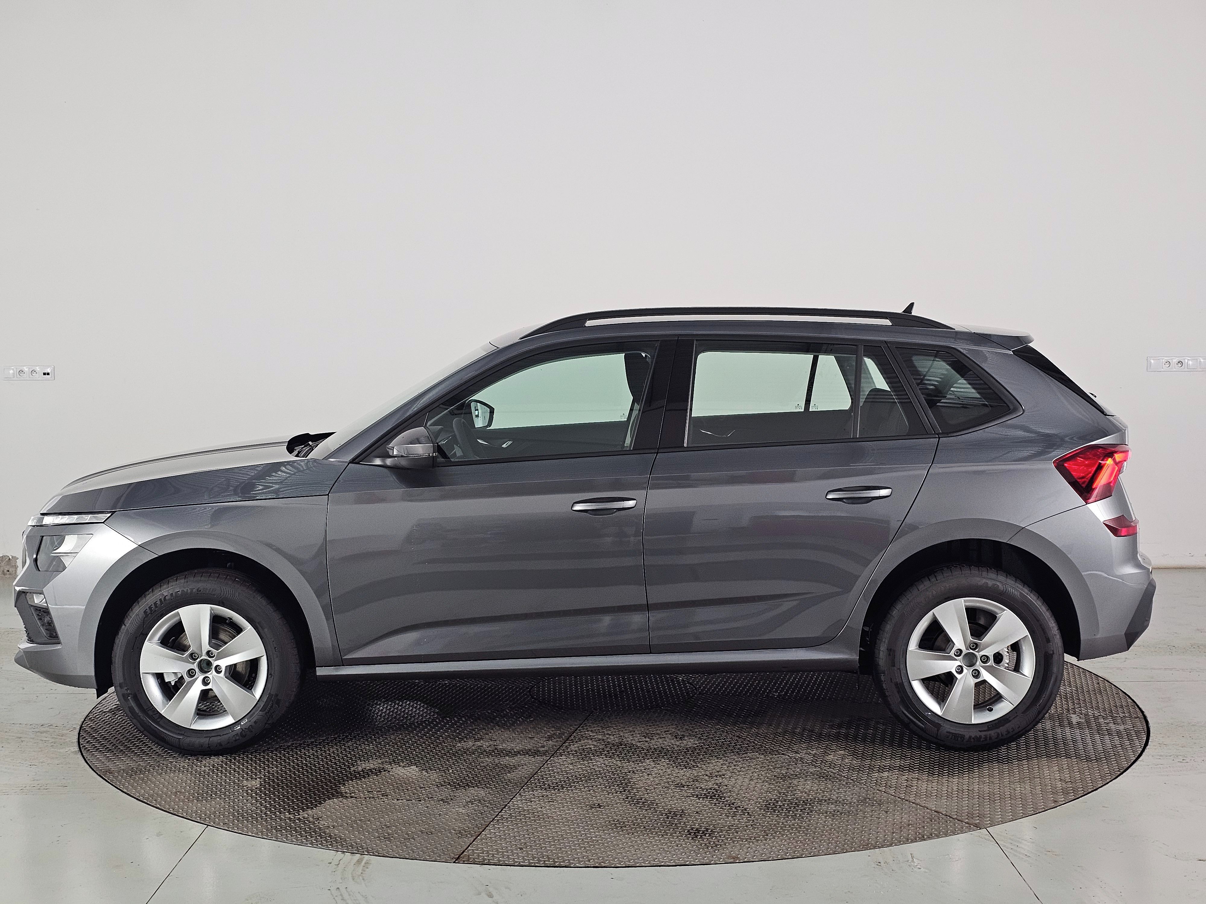 Škoda Kamiq, Classic 1.0TSI 85kW 6st man. - fotka 5