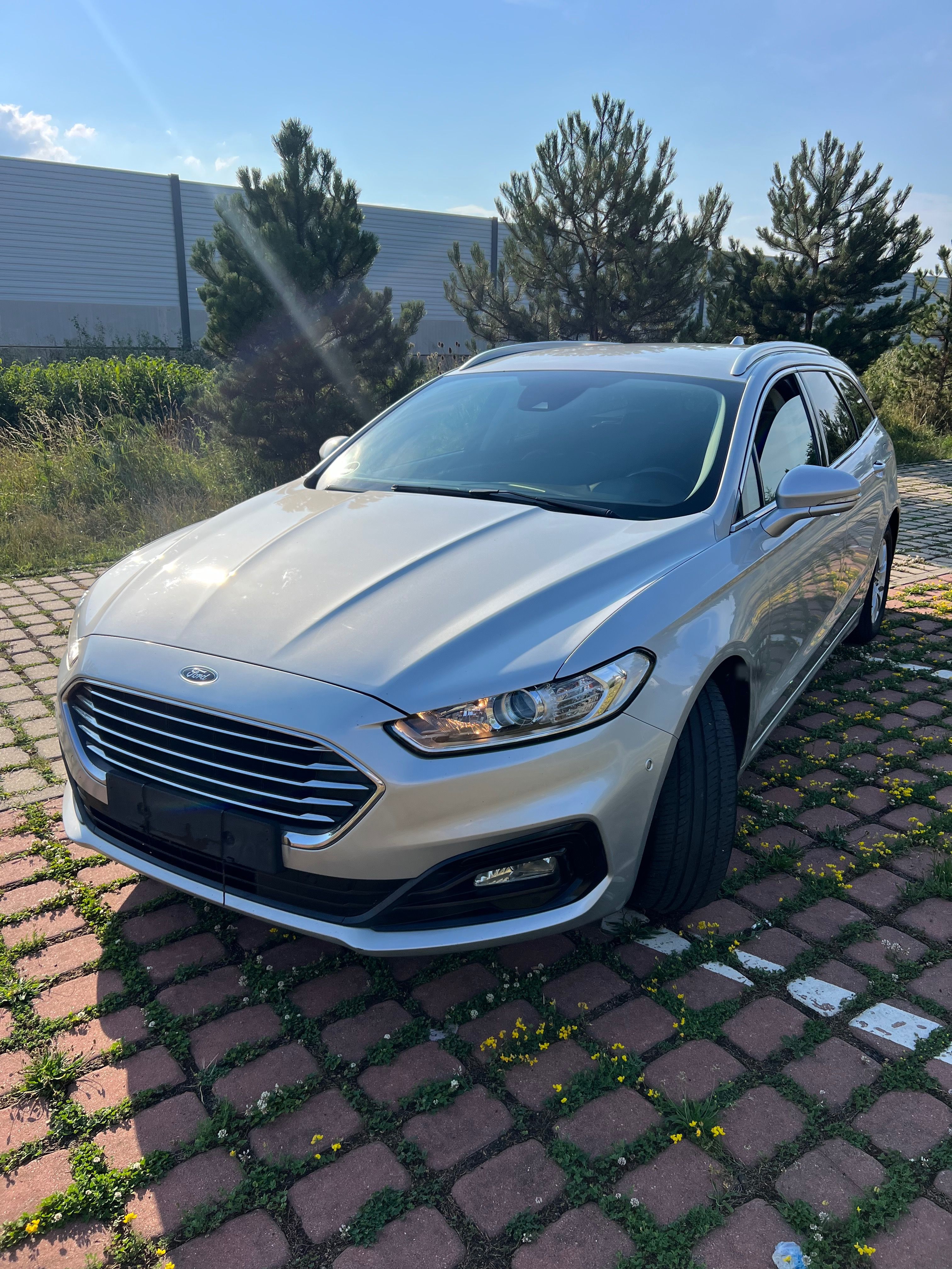 Ford Mondeo, 2.0 - fotka 3