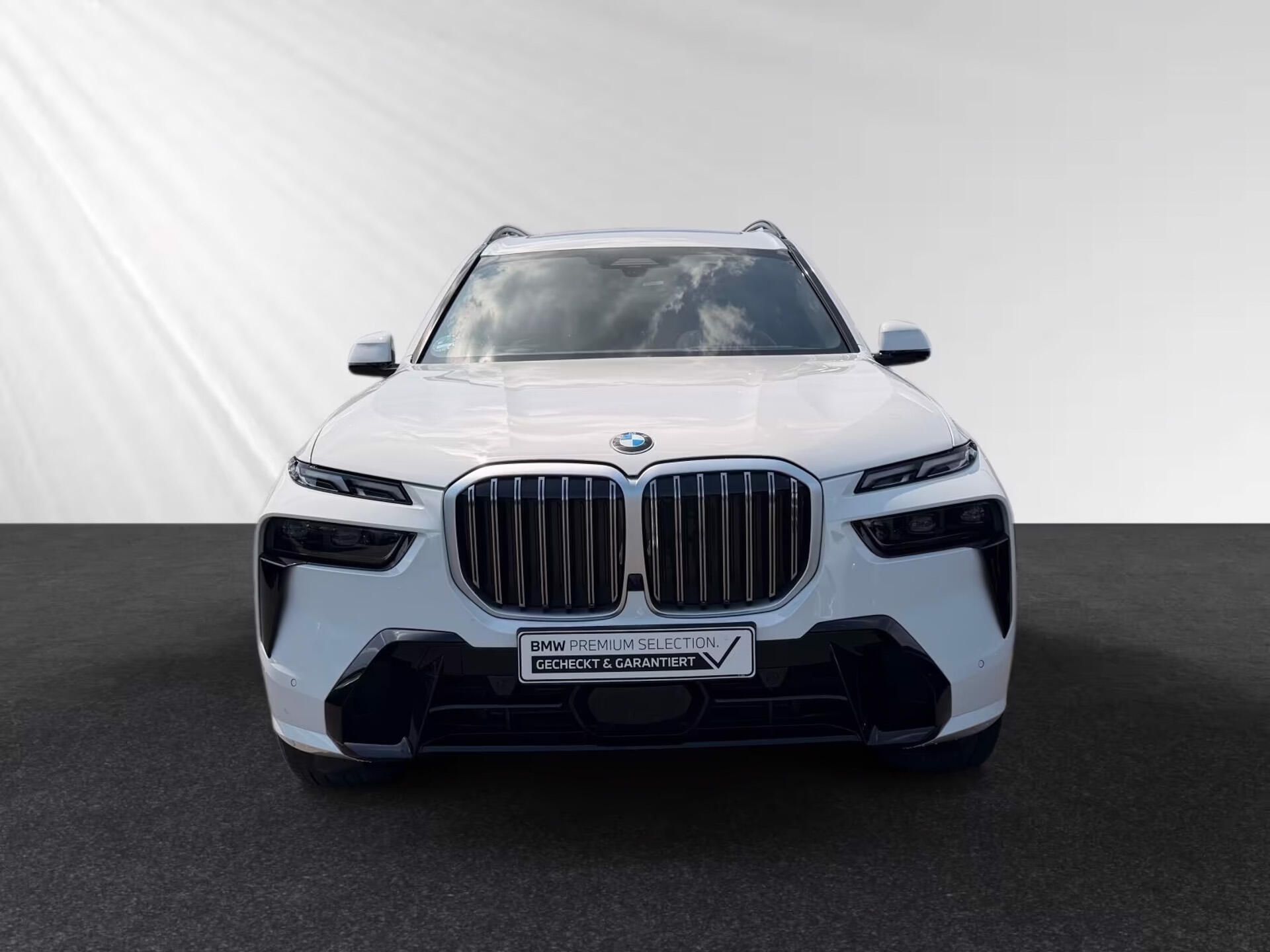 BMW X7, xDrive40i M-Sport Pano HuD 360 - fotka 2