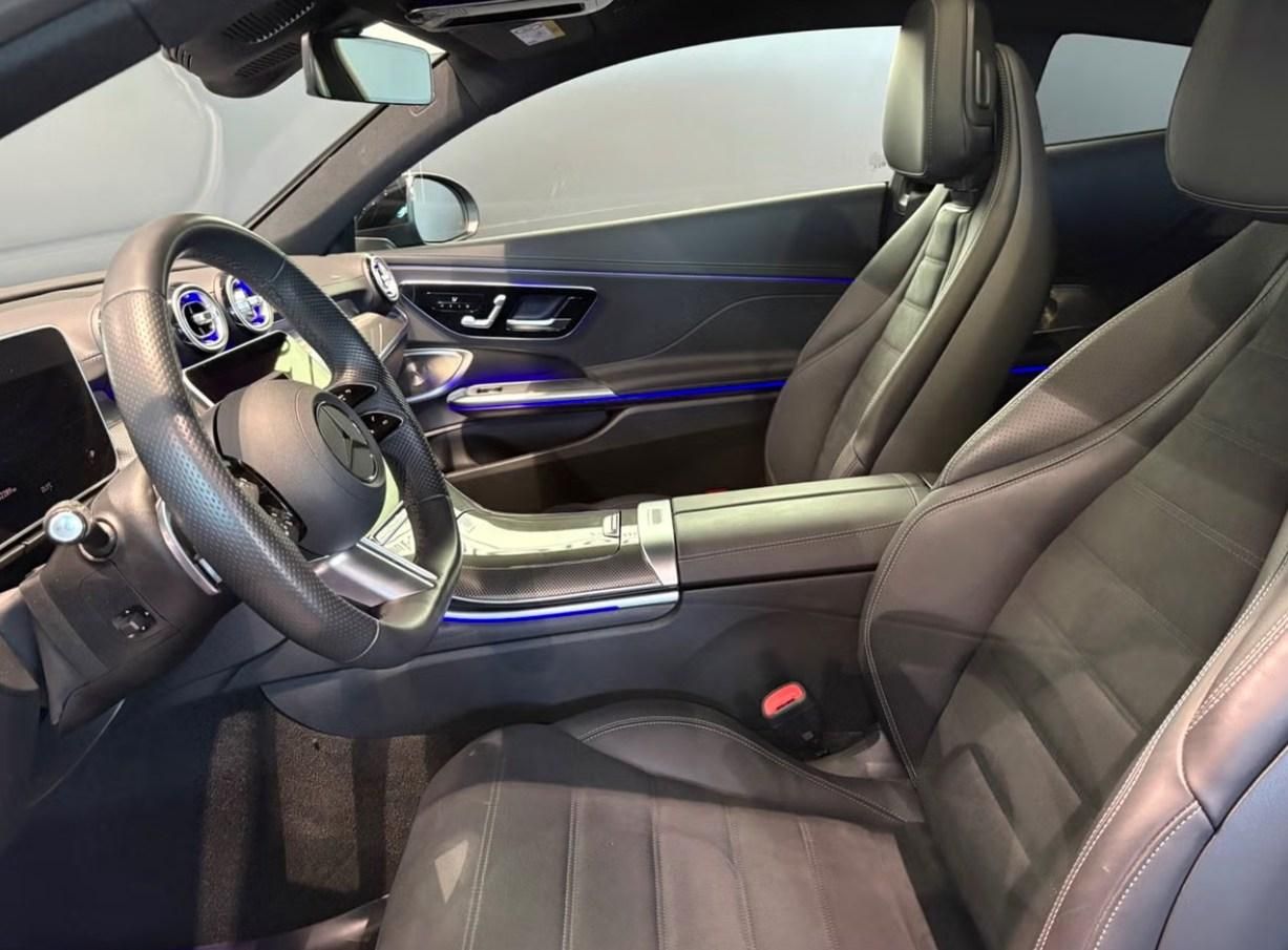 Mercedes-Benz CLE, 300 AMG 360k Pano HuD BLIS Taž - fotka 3