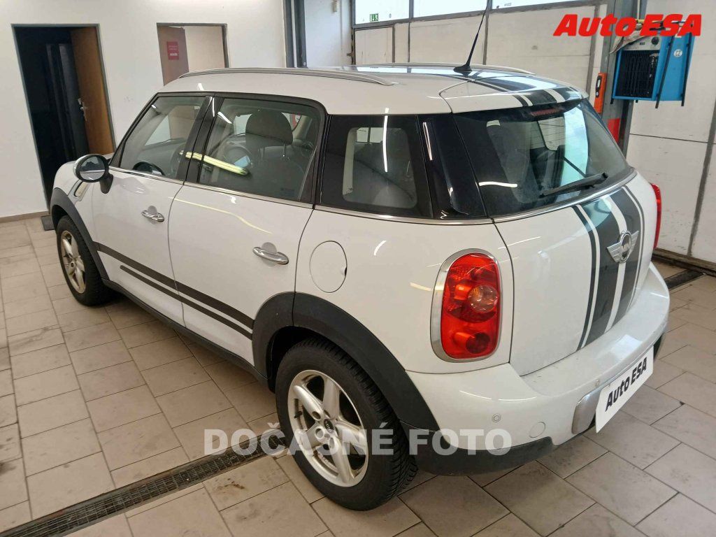 Mini Countryman, 1.6i,servis.kniha - fotka 2