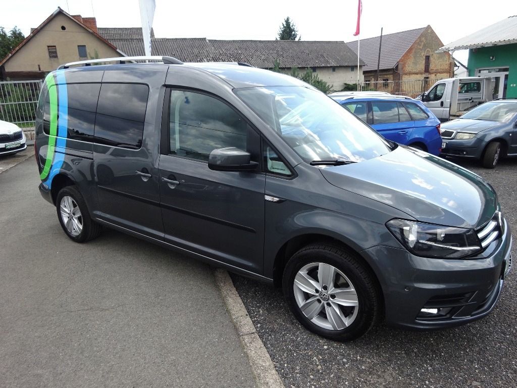 Volkswagen Caddy, MAXI 2,0 TDI DSG 7-míst 1.Maj. - fotka 3