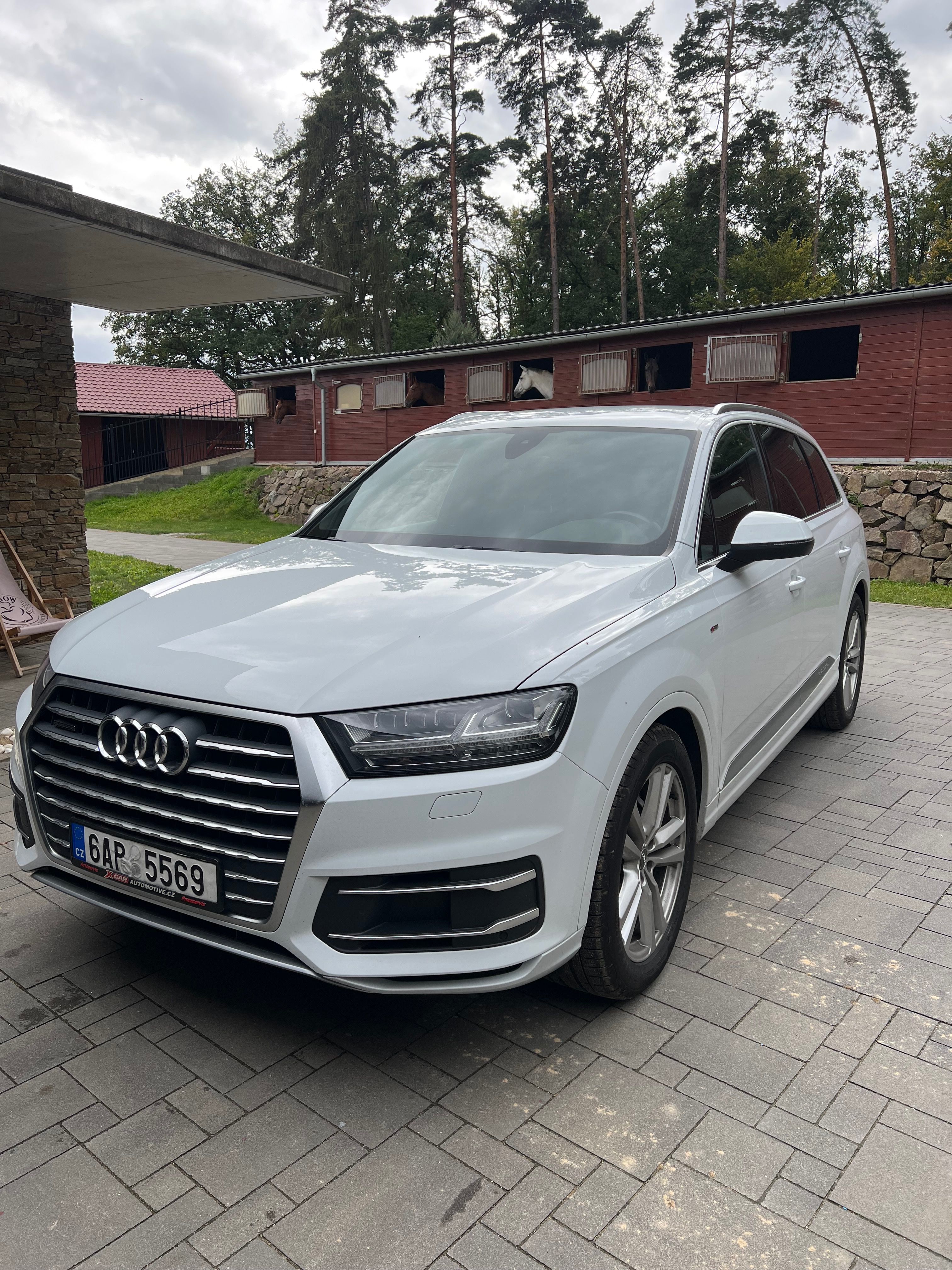 Audi Q7, Prodej Audi Q7 s- line - fotka 2