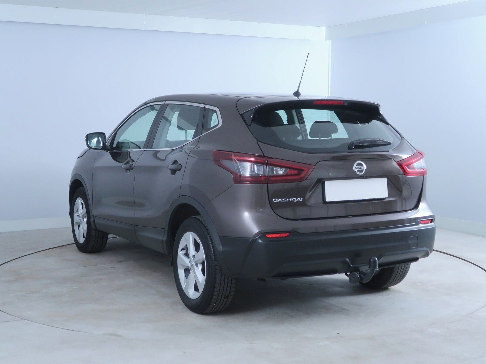 Nissan Qashqai, 1.3 DIG-T, ČR,1.maj - fotka 4