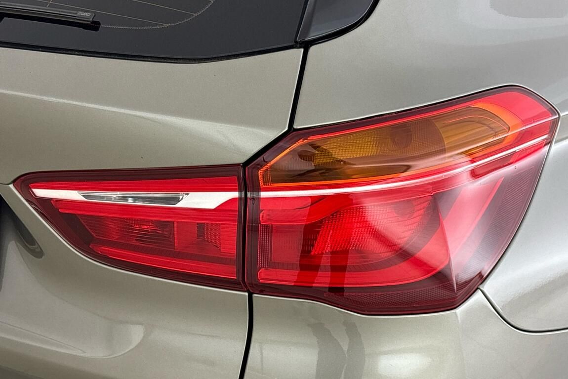 BMW X1, xDrive18d - fotka 5