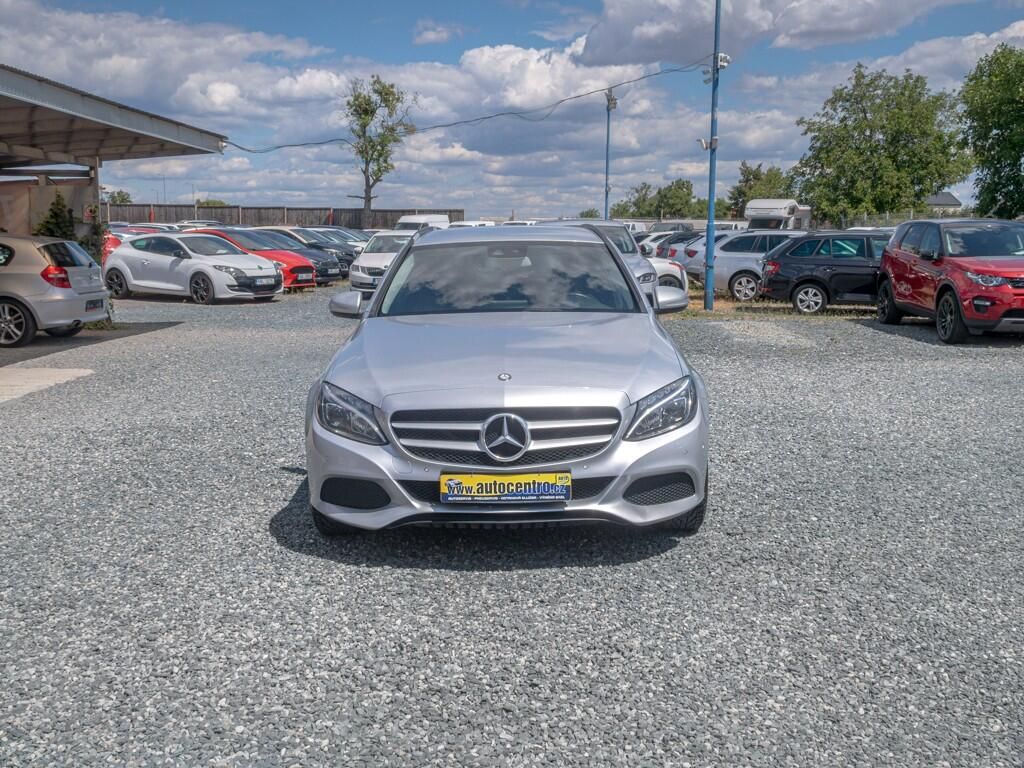 Mercedes-Benz Třídy C, 220CDI LED – NAVIGACE - fotka 2