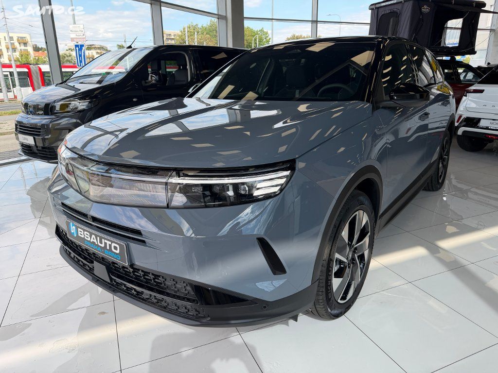 Opel Grandland, Ultimate Hybrid 1,2T 145k AT