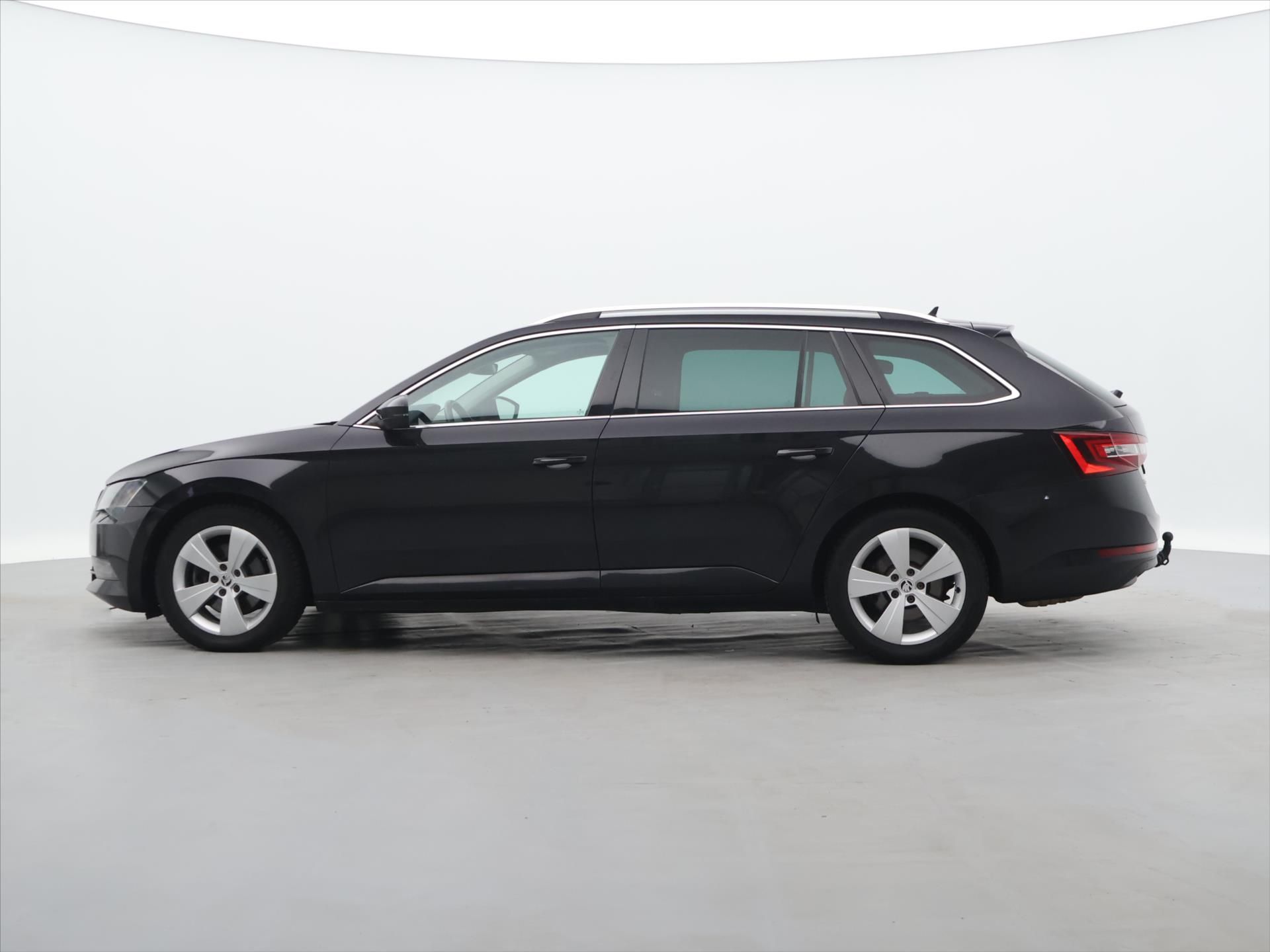 Škoda Superb, 2,0 TDI 140kW Style DSG - fotka 4