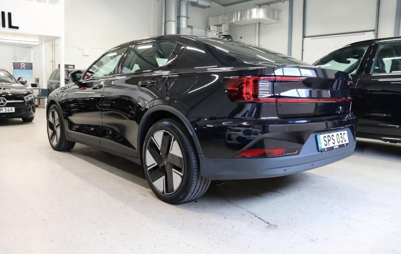 Polestar 2, LR SoH 100% 360kam BLIS LED - fotka 4