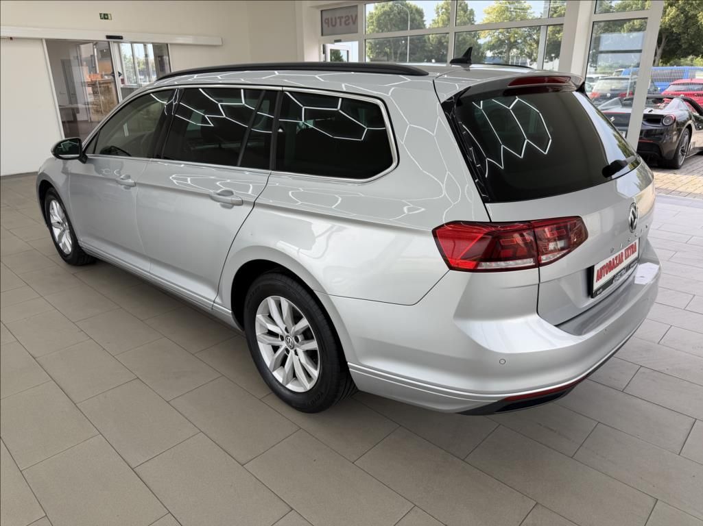 Volkswagen Passat, 2,0 TSI, LED, DSG, MirrorLink - fotka 3