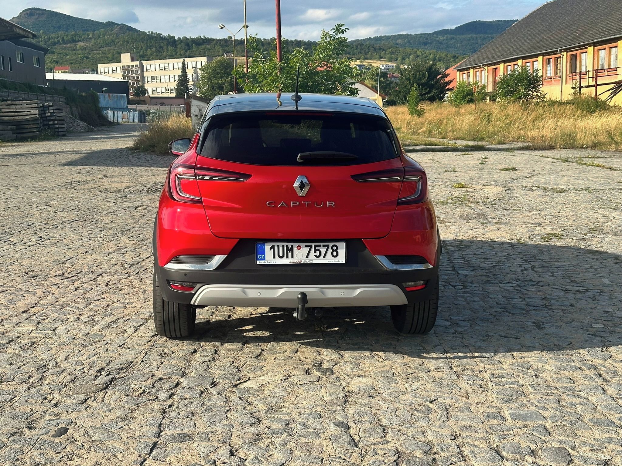 Renault Captur, Renault Captur 1.3 TCE - fotka 6