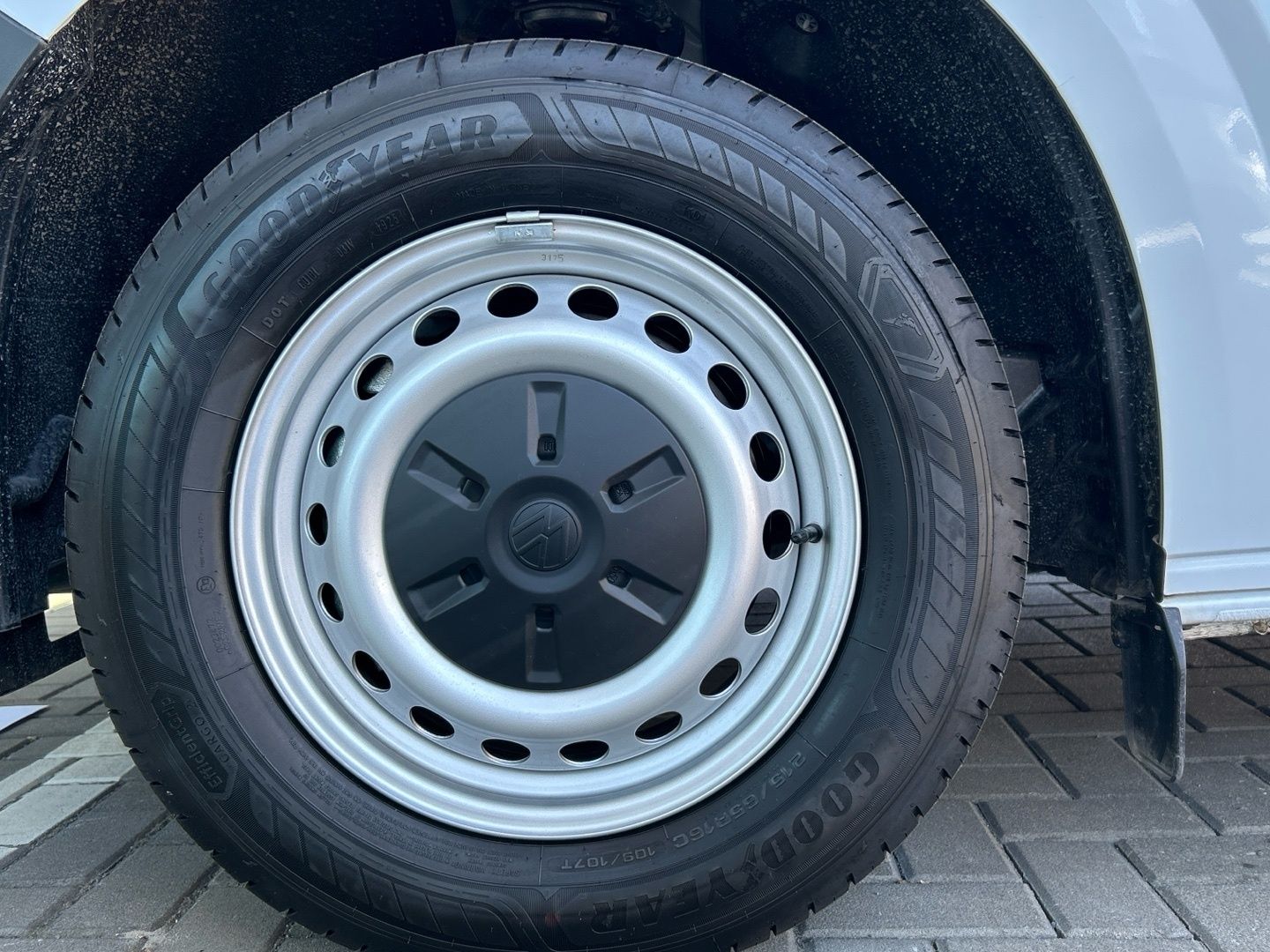 Volkswagen Transporter, T7 2.0 TDI DR 9 míst - fotka 6