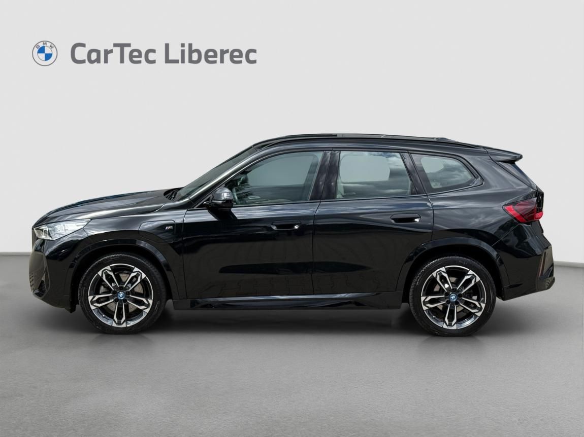 BMW X1, xDrive30e - fotka 5