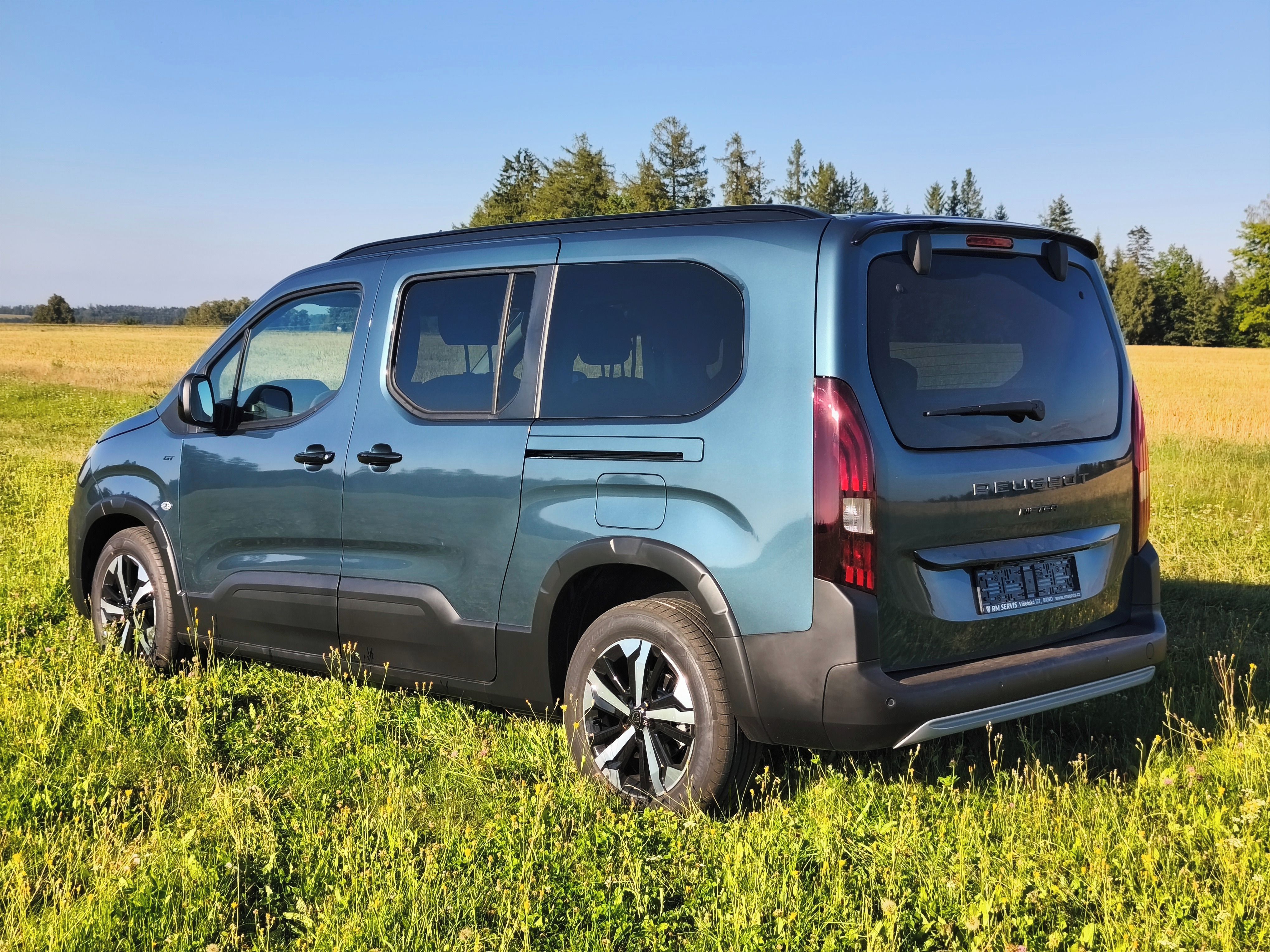 Peugeot Rifter, L2 aut, 7 míst, 1. maj - fotka 4