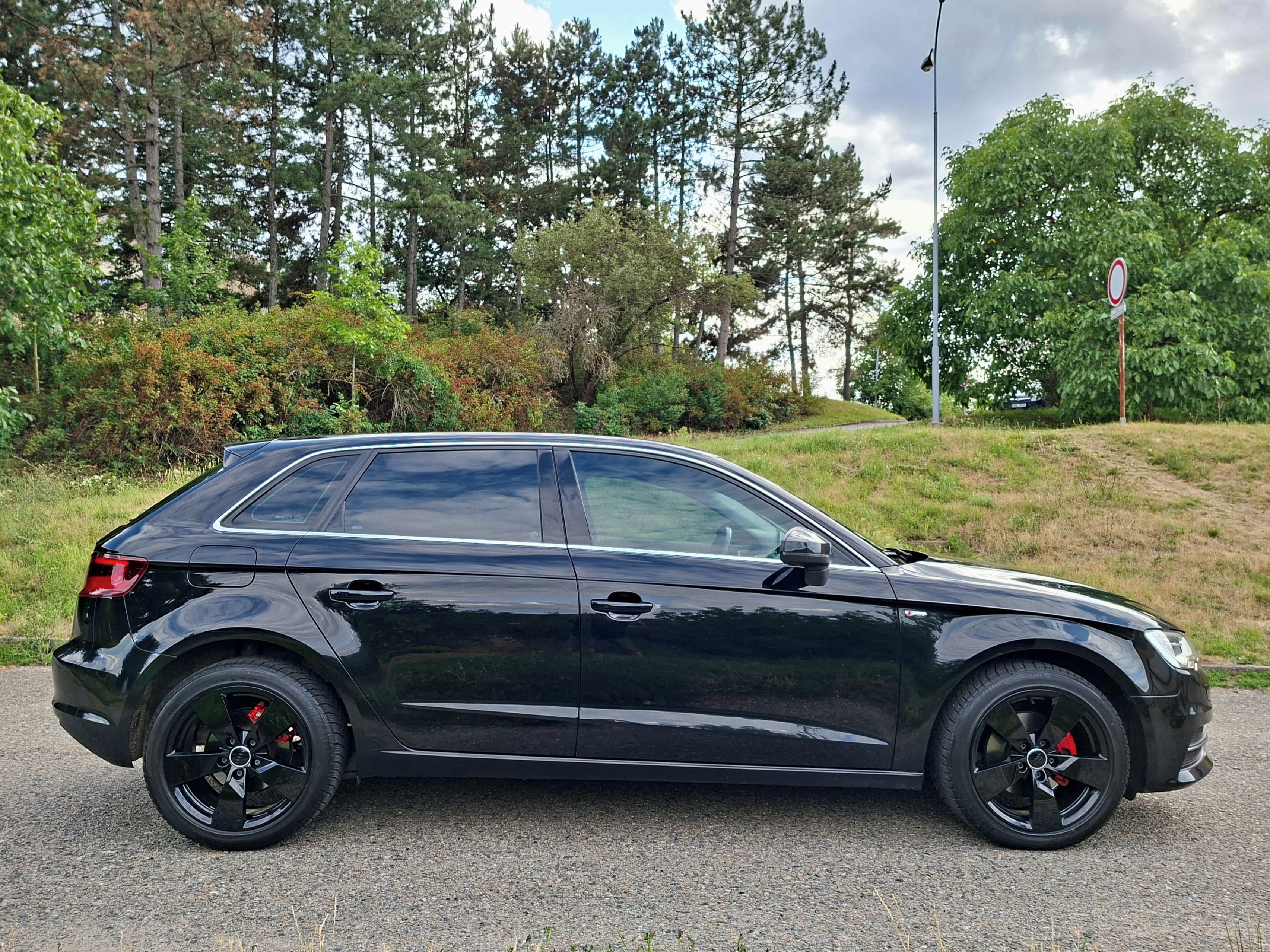 Audi A3, 1.6TDI,Bixenon,Led,Kůže,NováTK - fotka 4