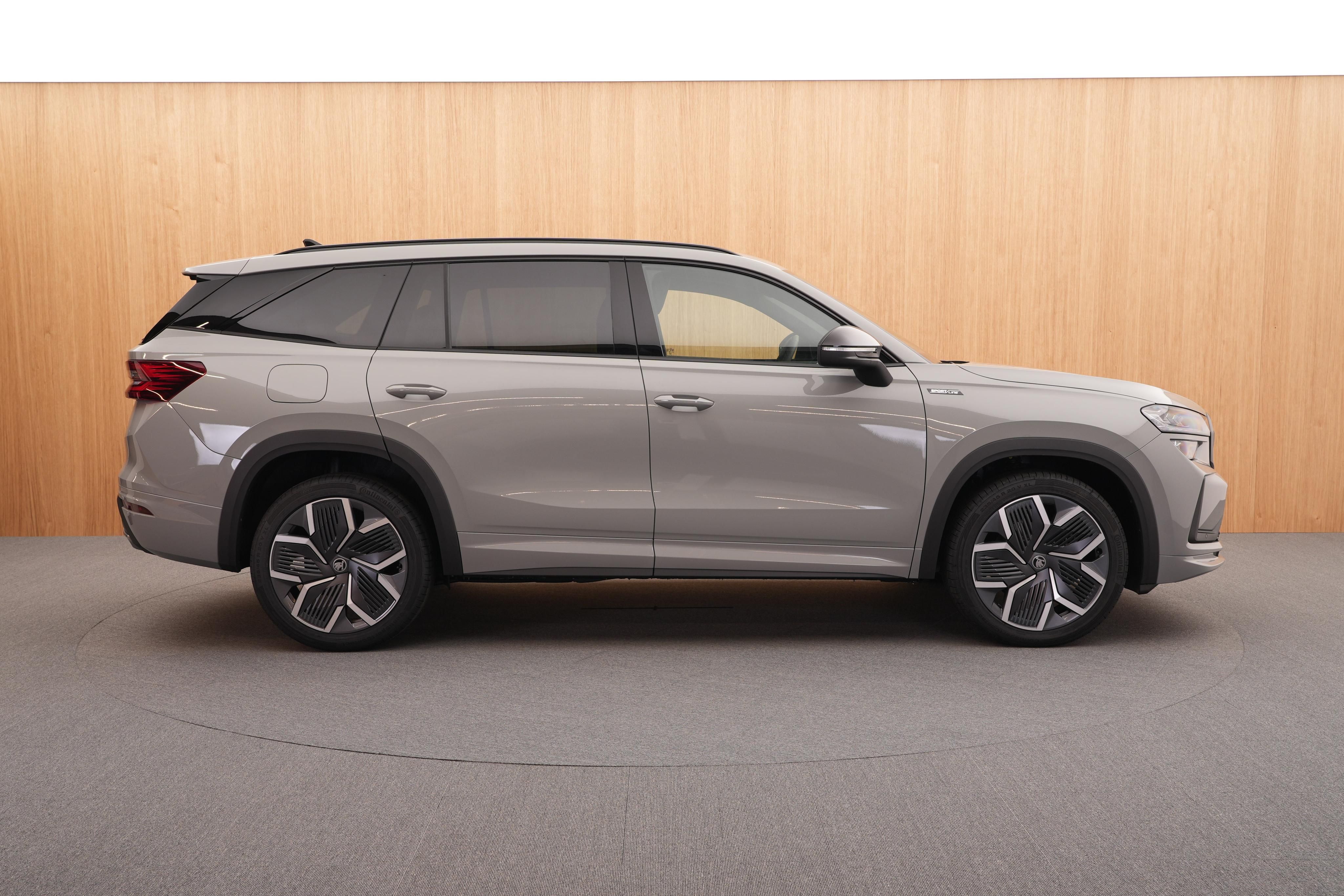 Škoda Kodiaq, Sportline 2.0 TDI 4x4 DSG - fotka 5