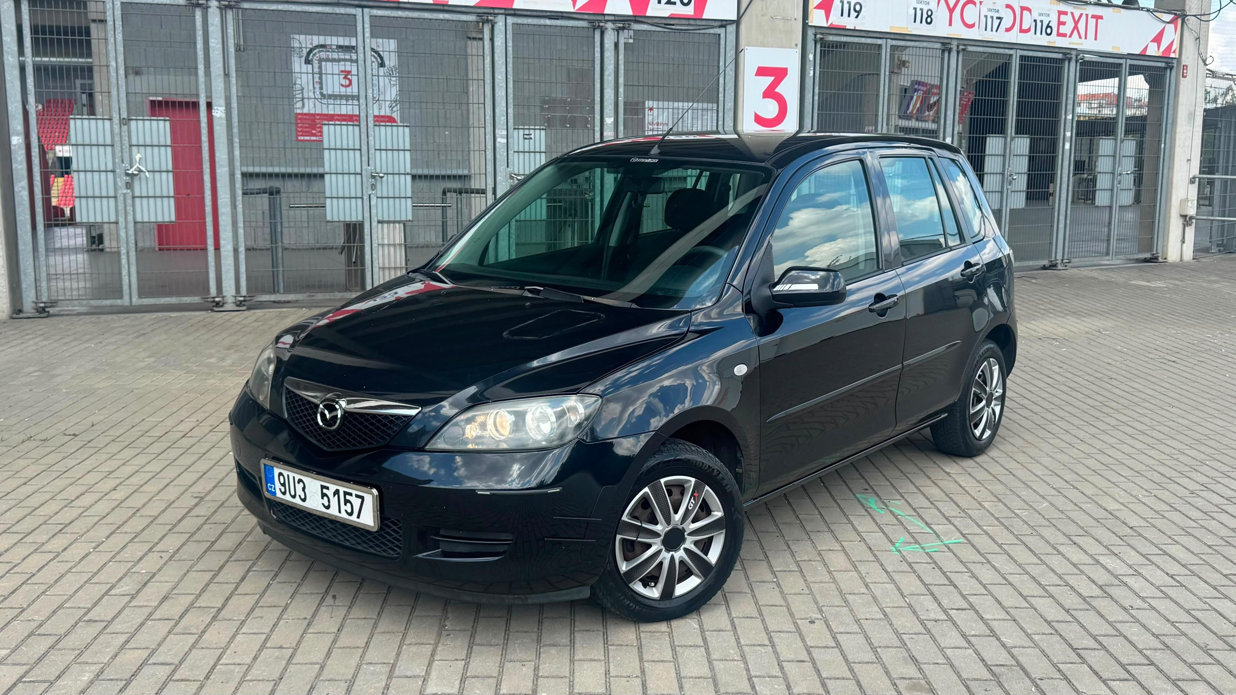 Mazda 2, 1.4i, 59kw Nová STK Automat